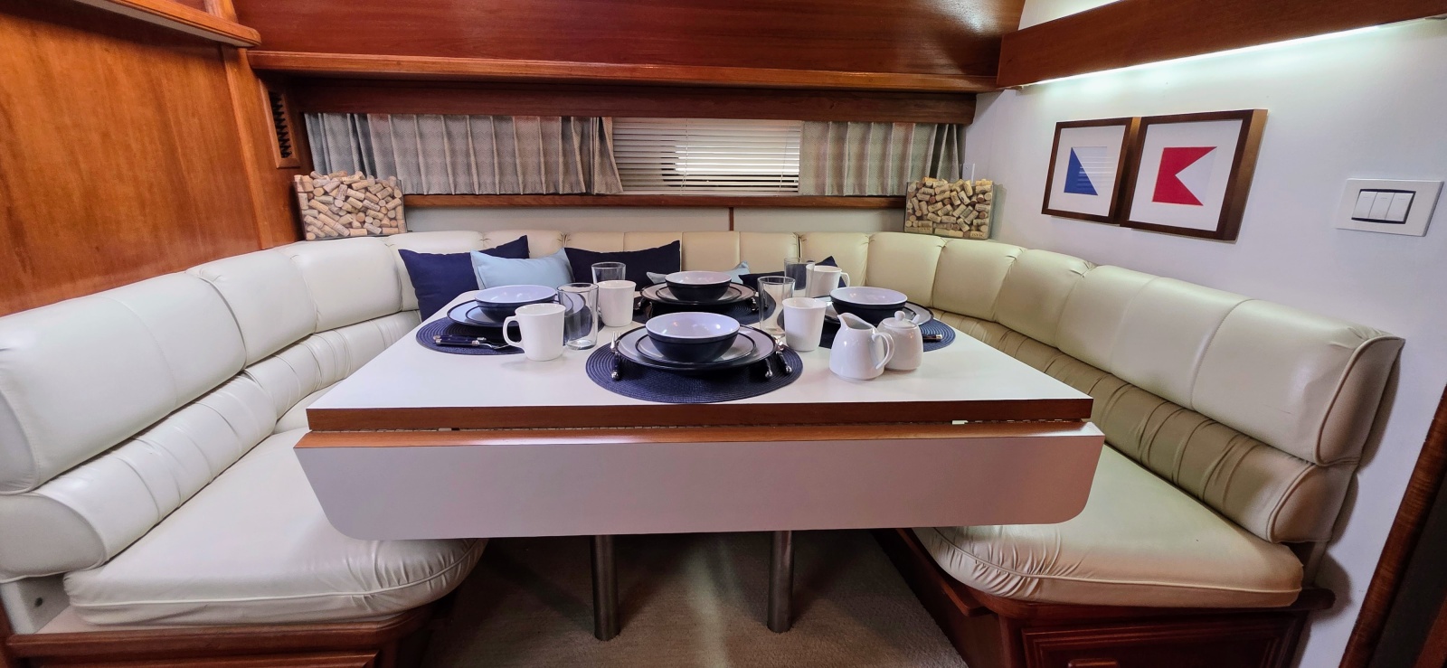 1987 Carver 4207 Aft Cabin 42
