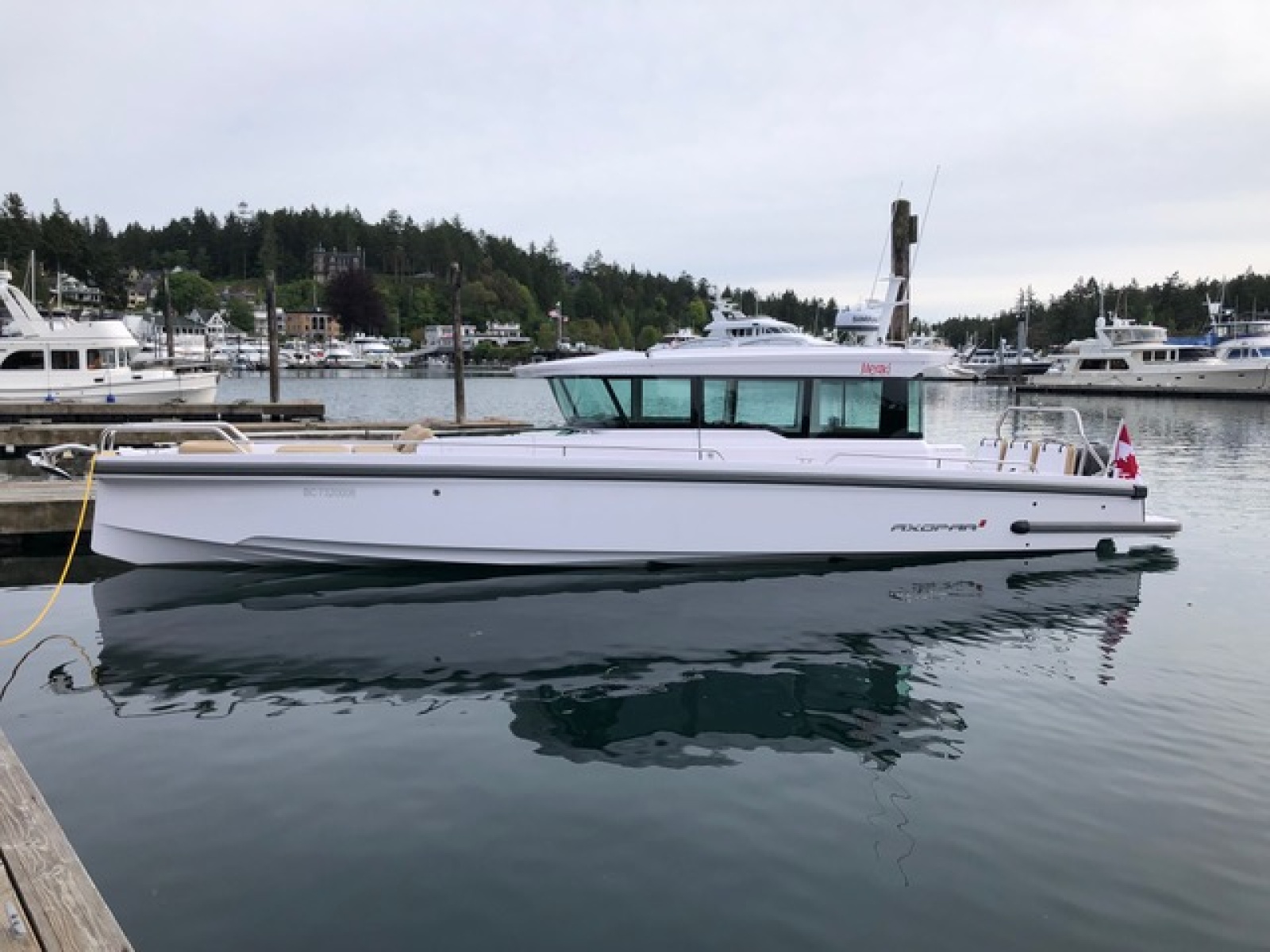 2020 Axopar 37 XC