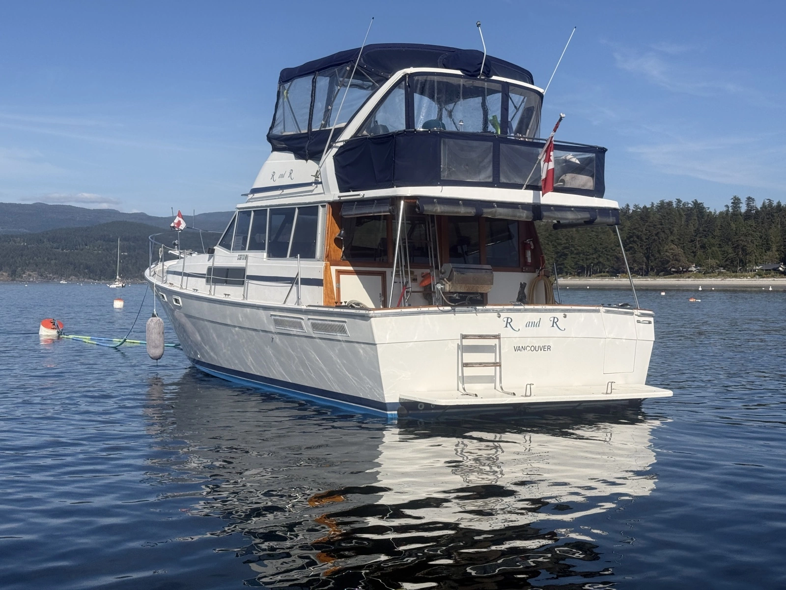 1985 Bayliner 3870 Motoryacht 38