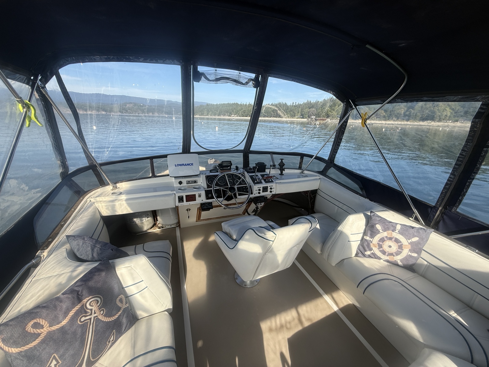 1985 Bayliner 3870 Motoryacht 38