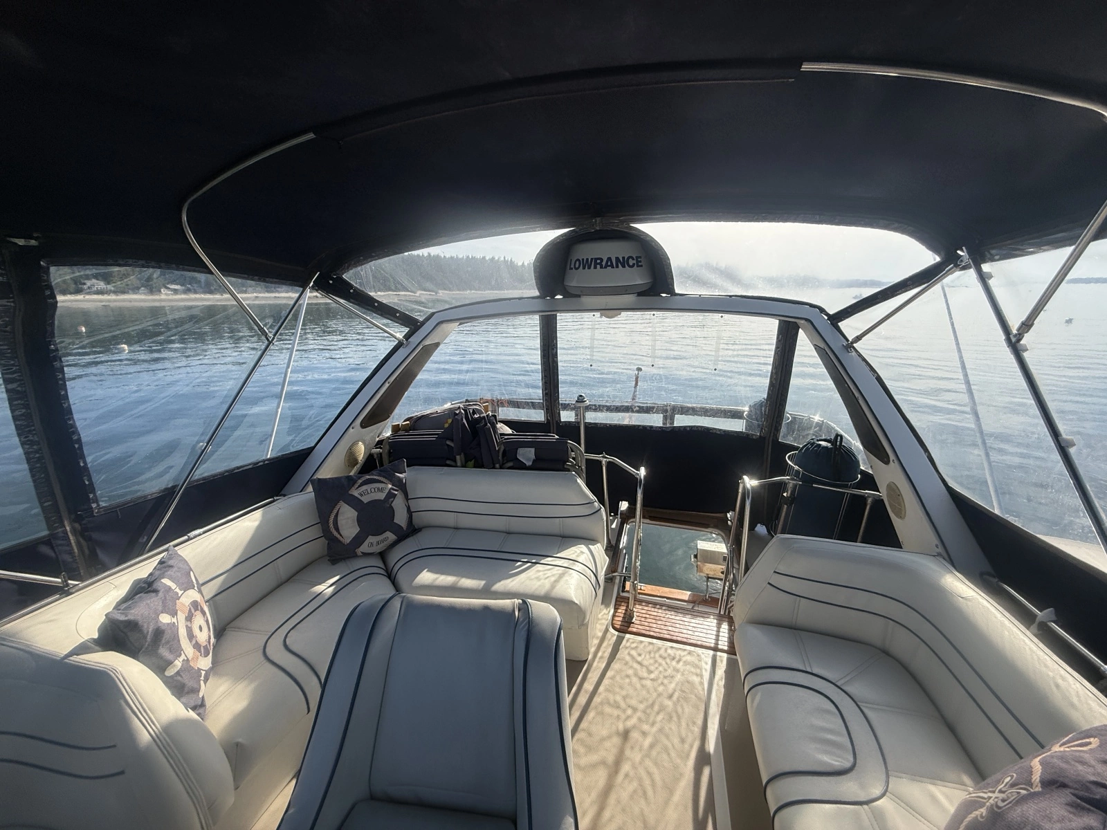 1985 Bayliner 3870 Motoryacht 38