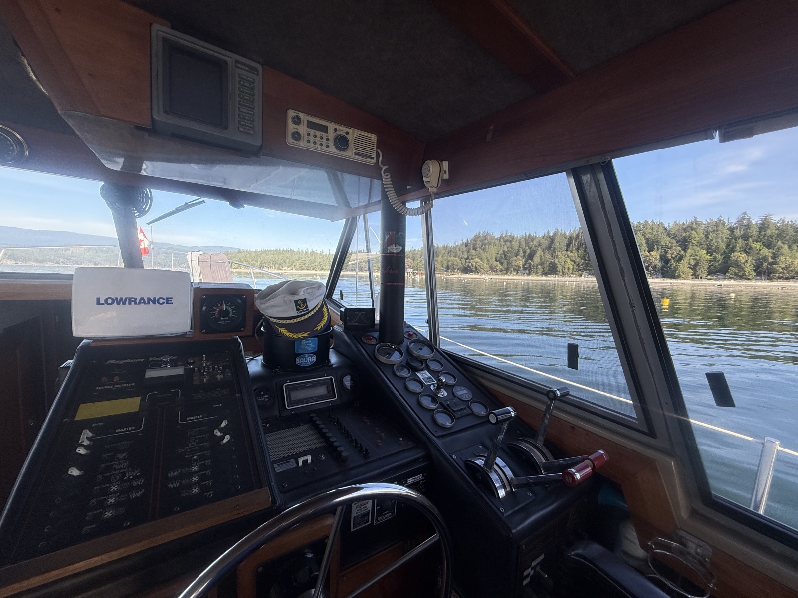 1985 Bayliner 3870 Motoryacht 38