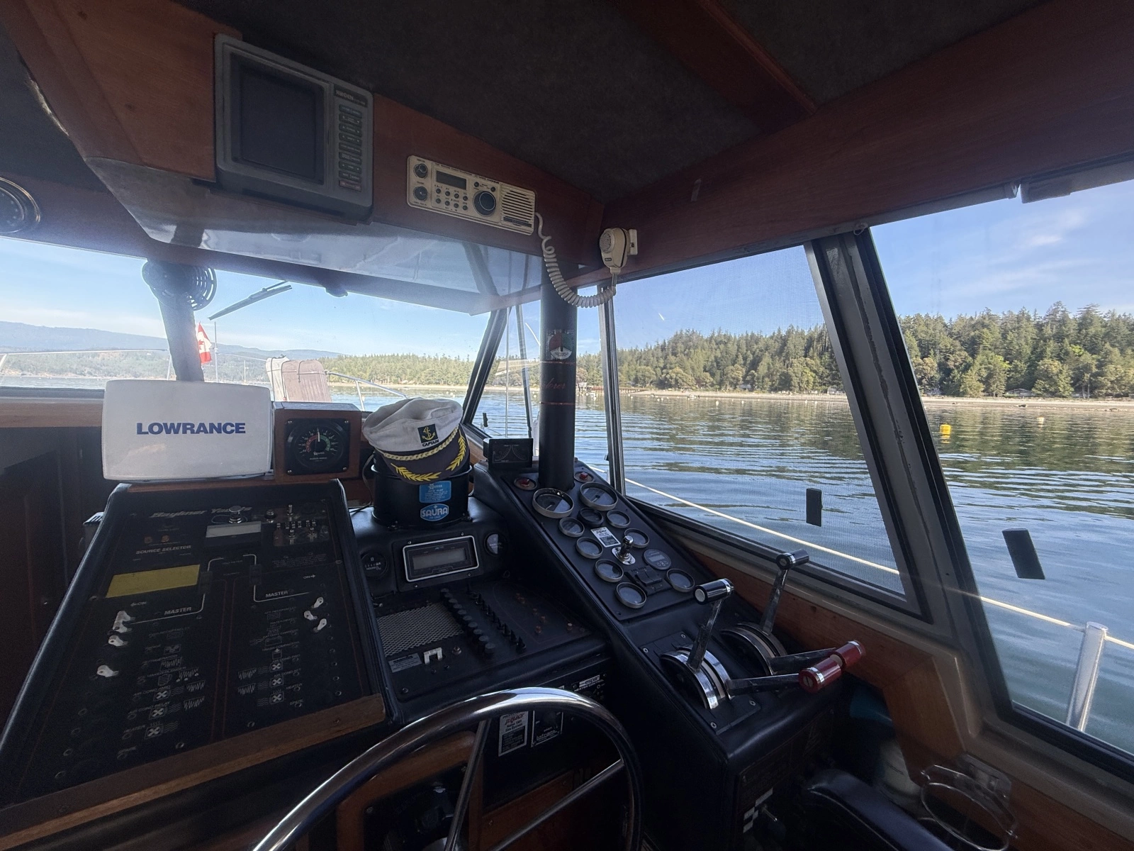 1985 Bayliner 3870 Motoryacht 38