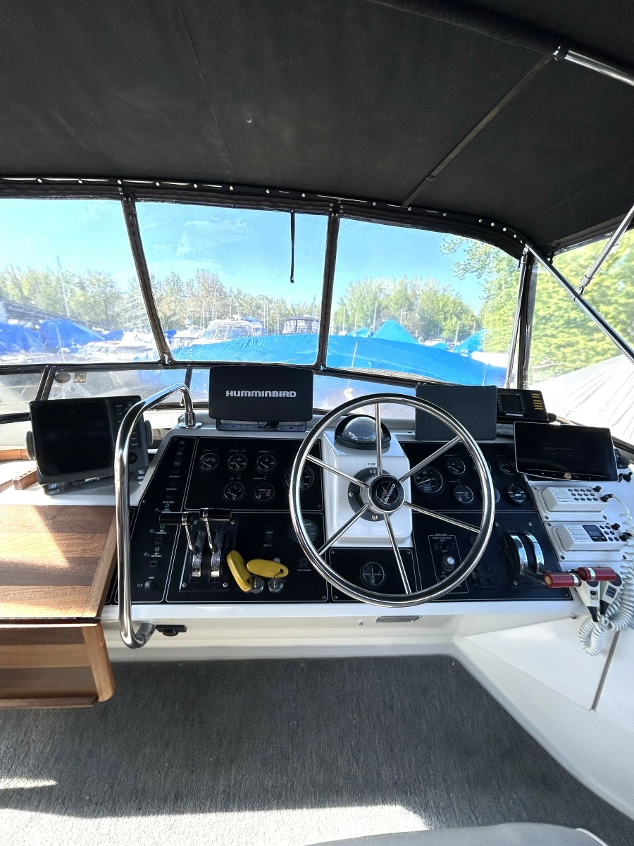 1991 Carver  C36