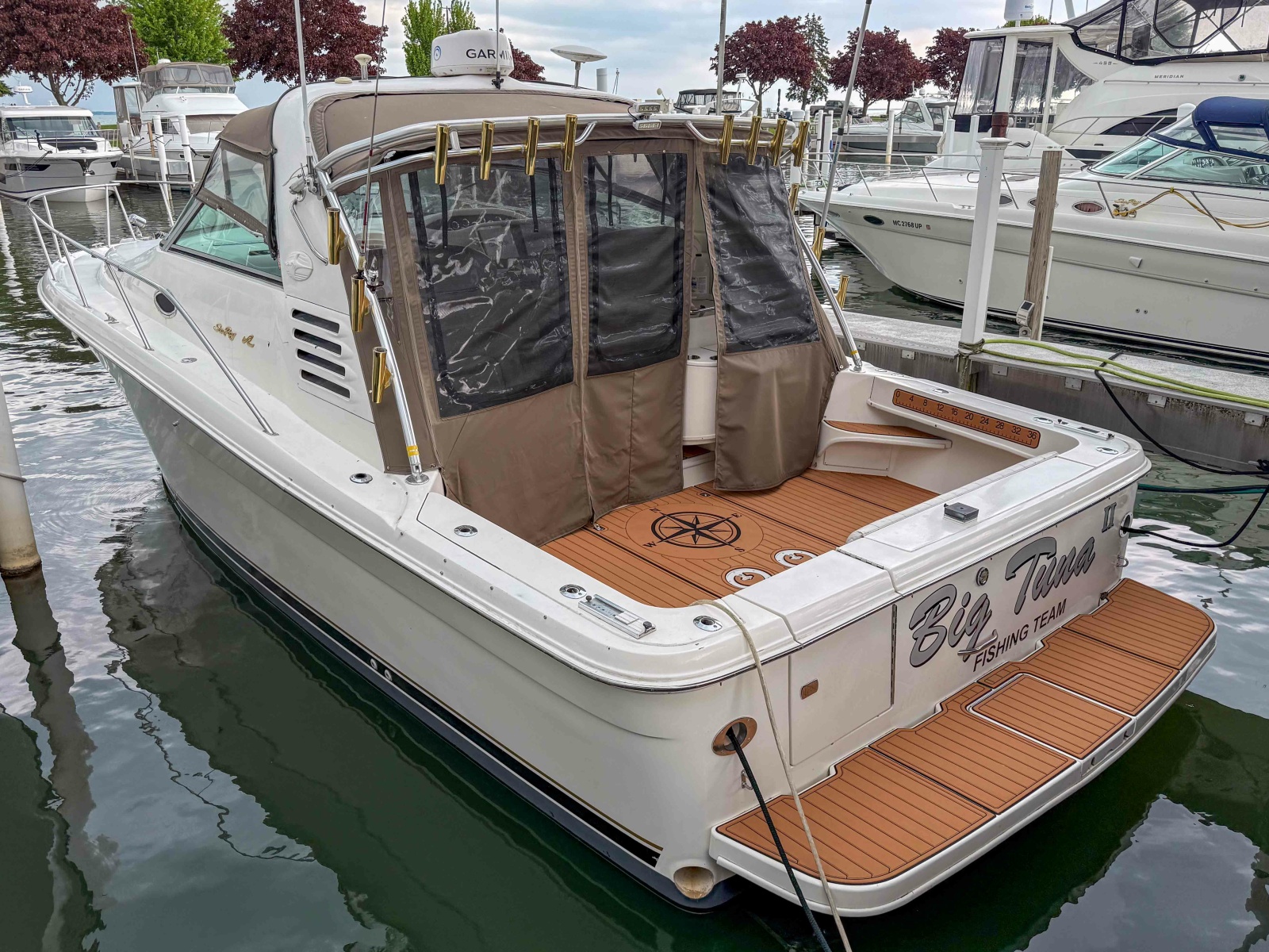 1997 Sea Ray 330 Express Cruiser