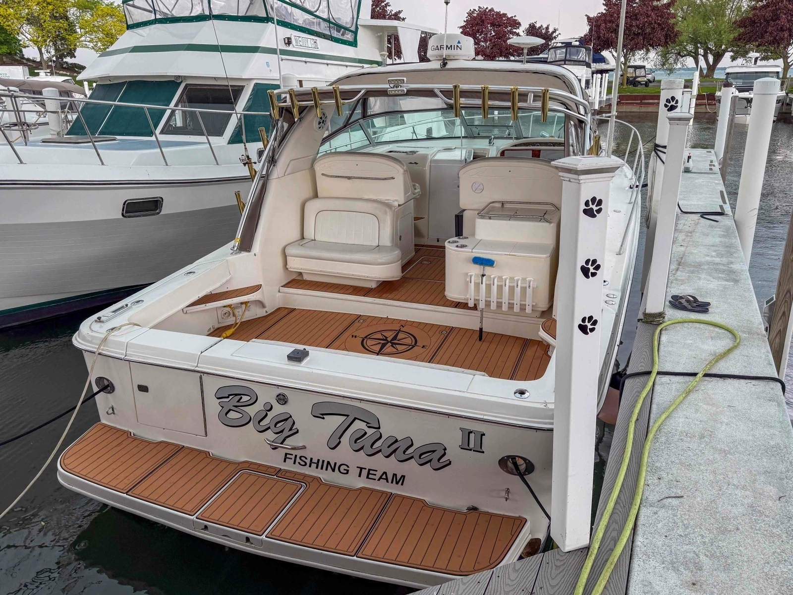 1997 Sea Ray 330 Express Cruiser