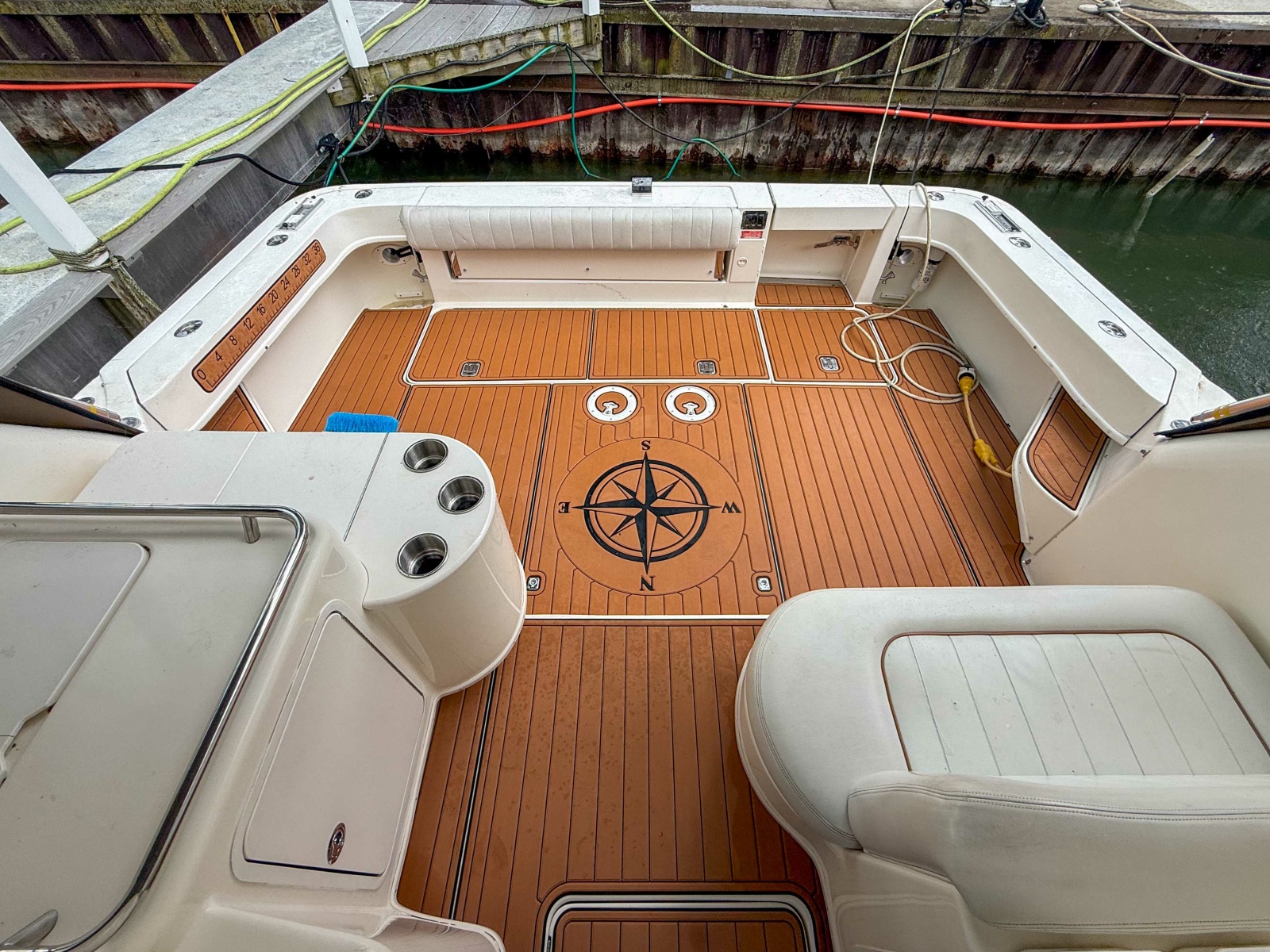 1997 Sea Ray 330 Express Cruiser
