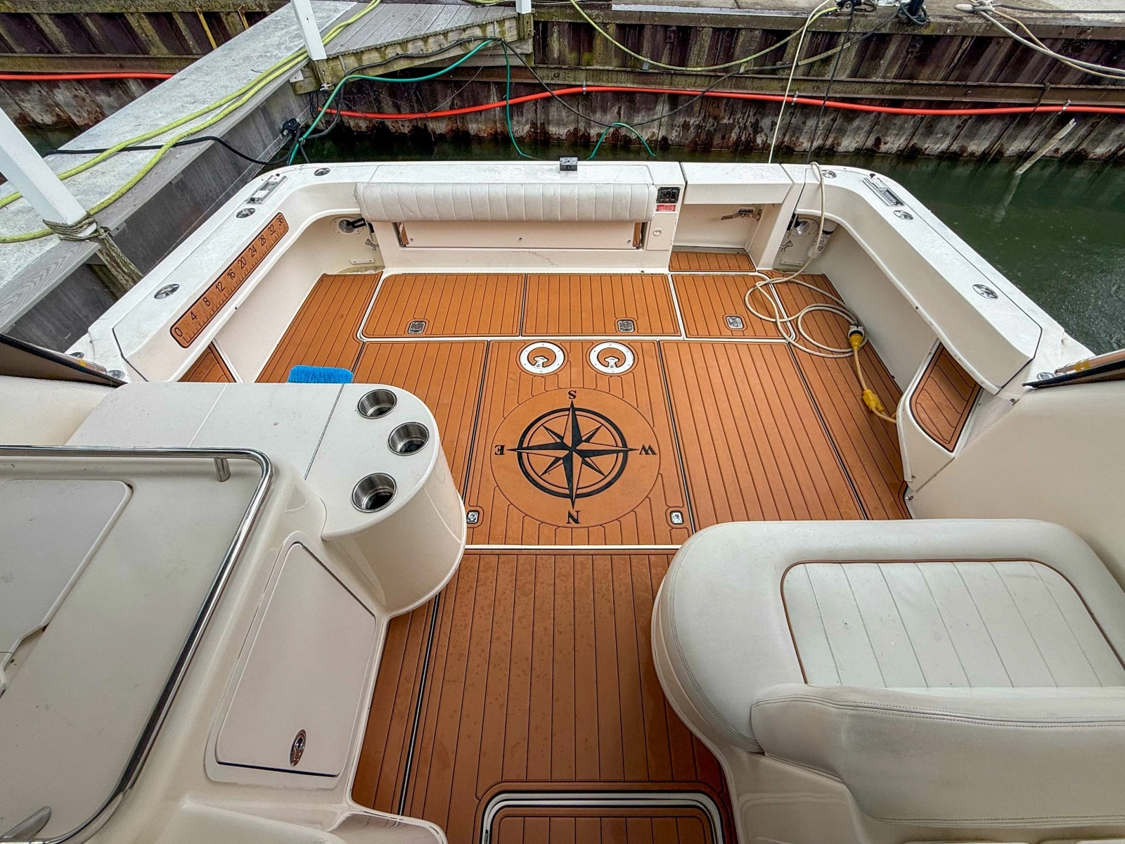 1997 Sea Ray 330 Express Cruiser