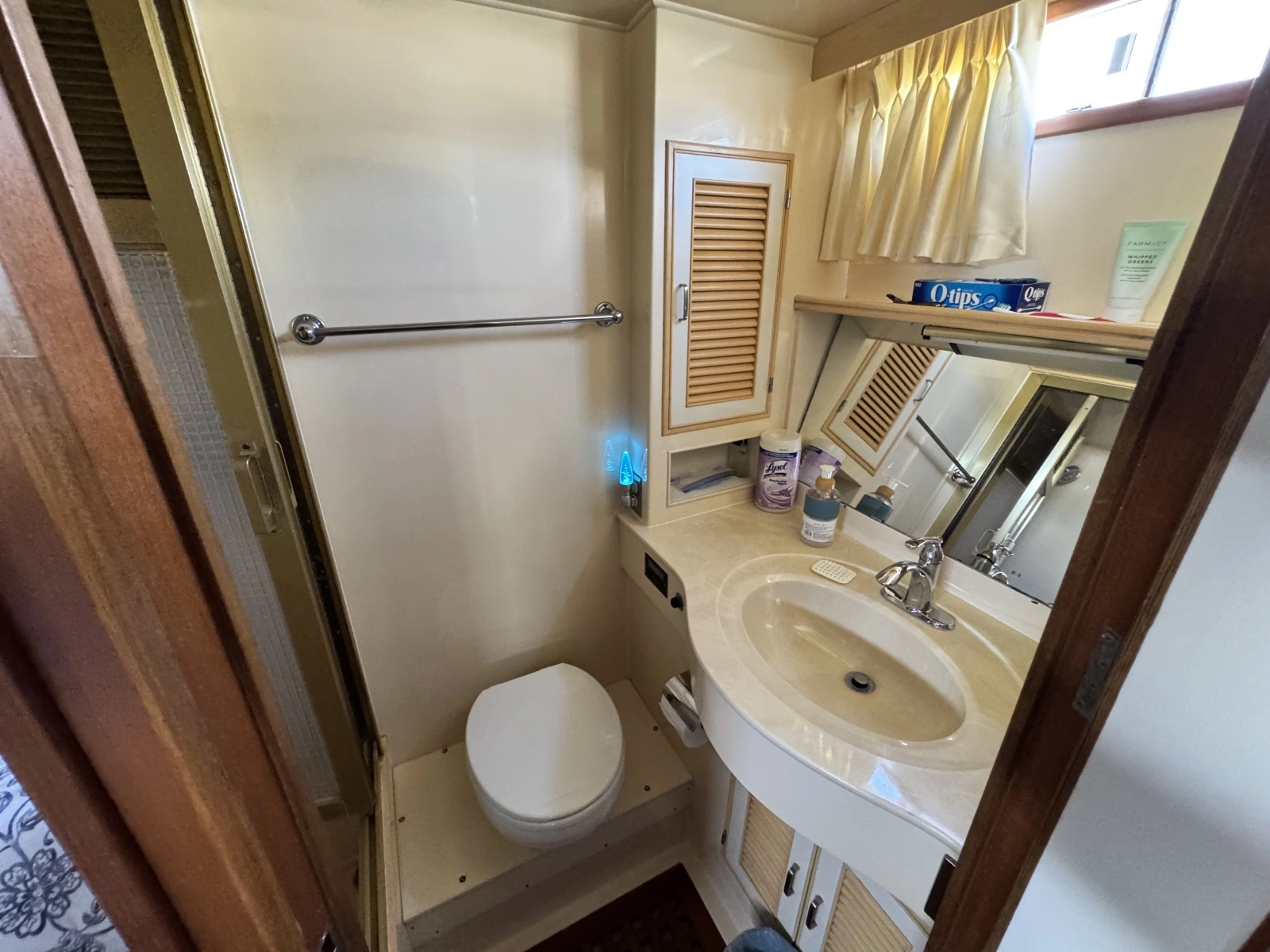 1989 Hi-Star 44 Trawler 44