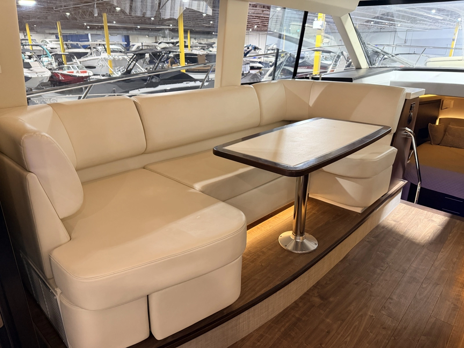 2019 Regal  42 Grande Coupe