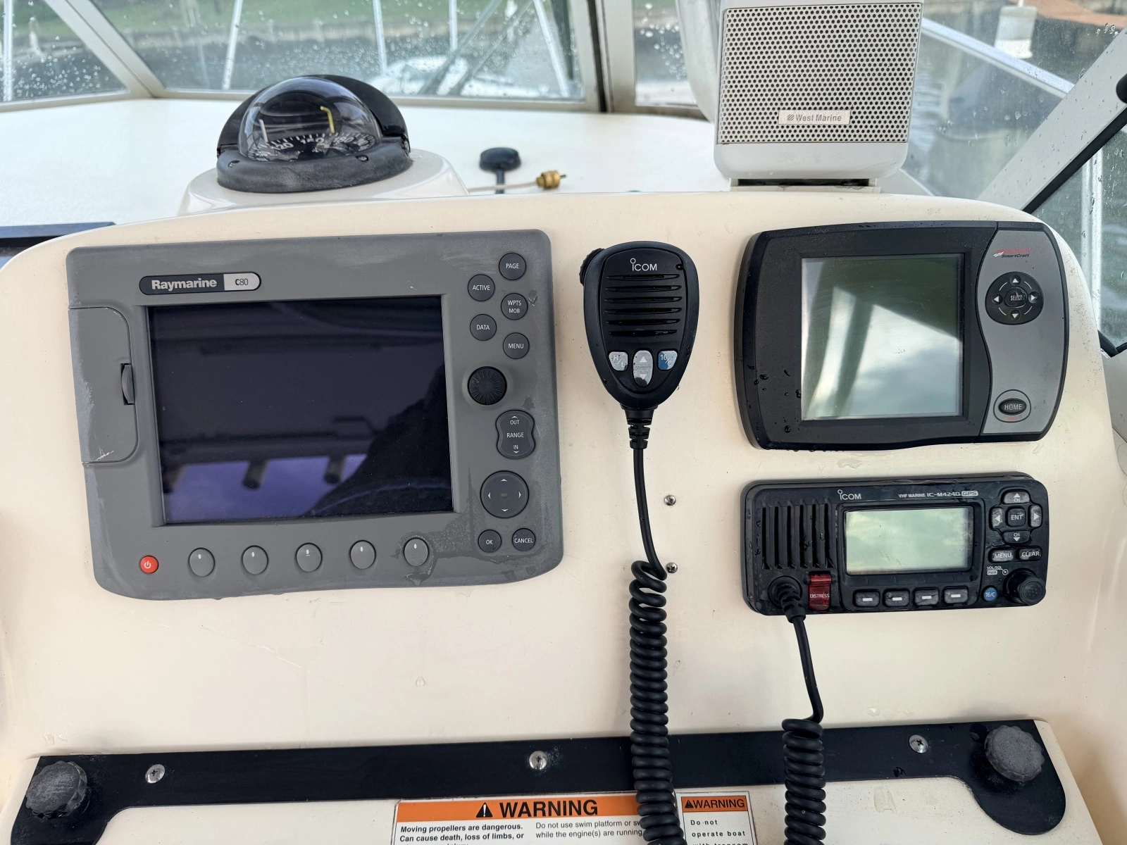 2006 Pursuit 3070