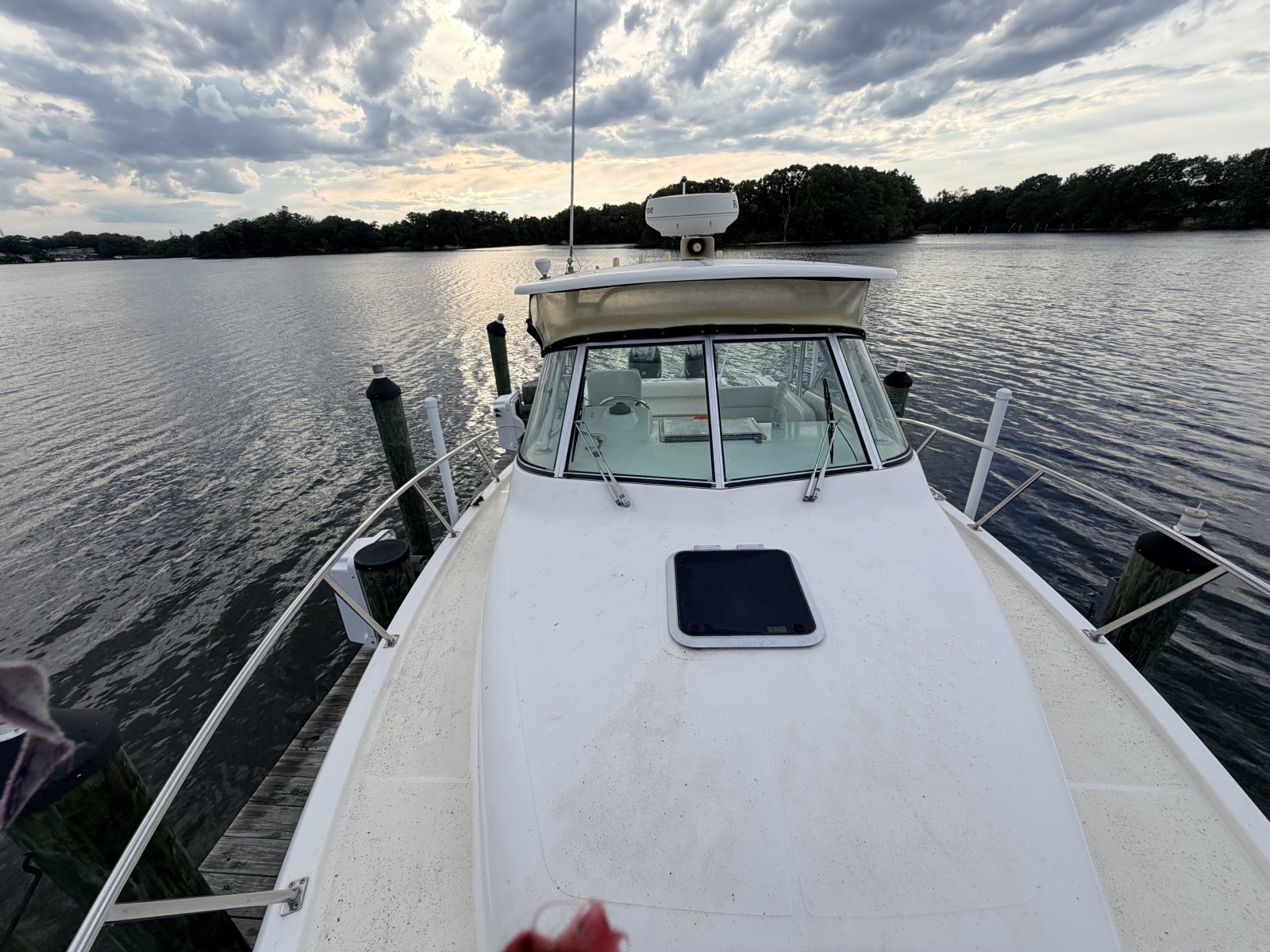 2006 Pursuit 3070