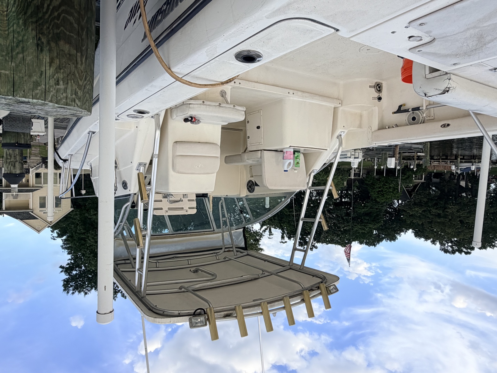 2006 Pursuit 3070