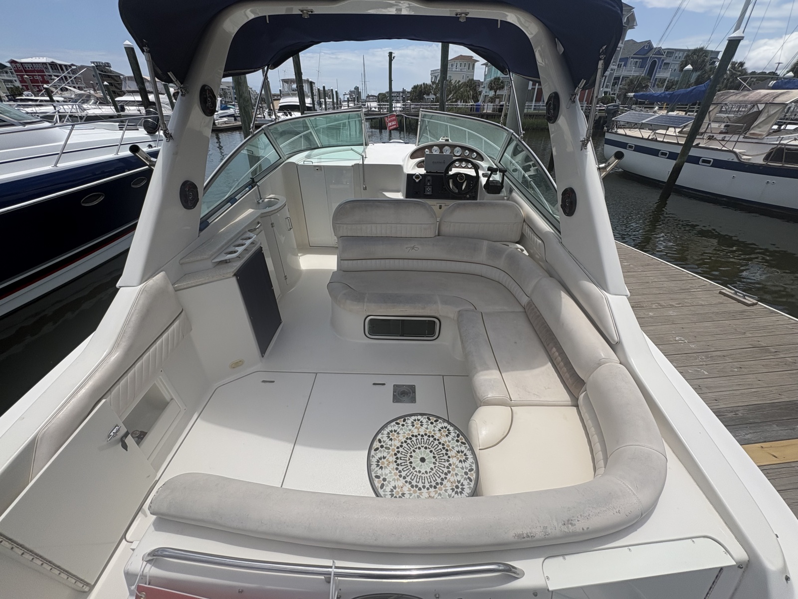 2000 Monterey 322 Cruiser
