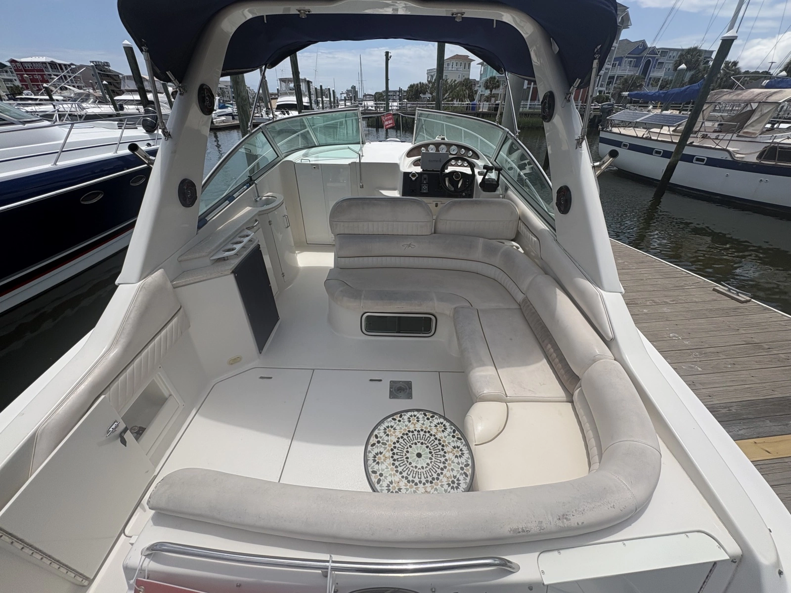 2000 Monterey 322 Cruiser