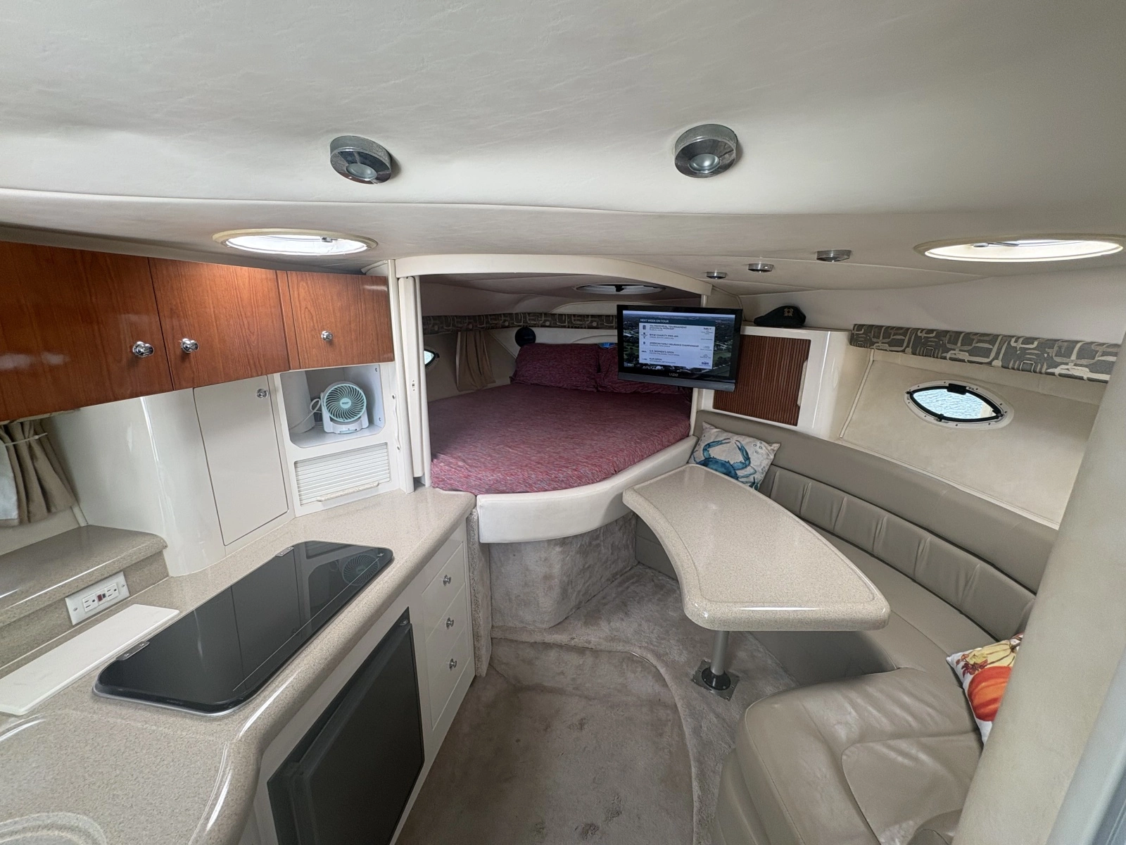 2000 Monterey 322 Cruiser