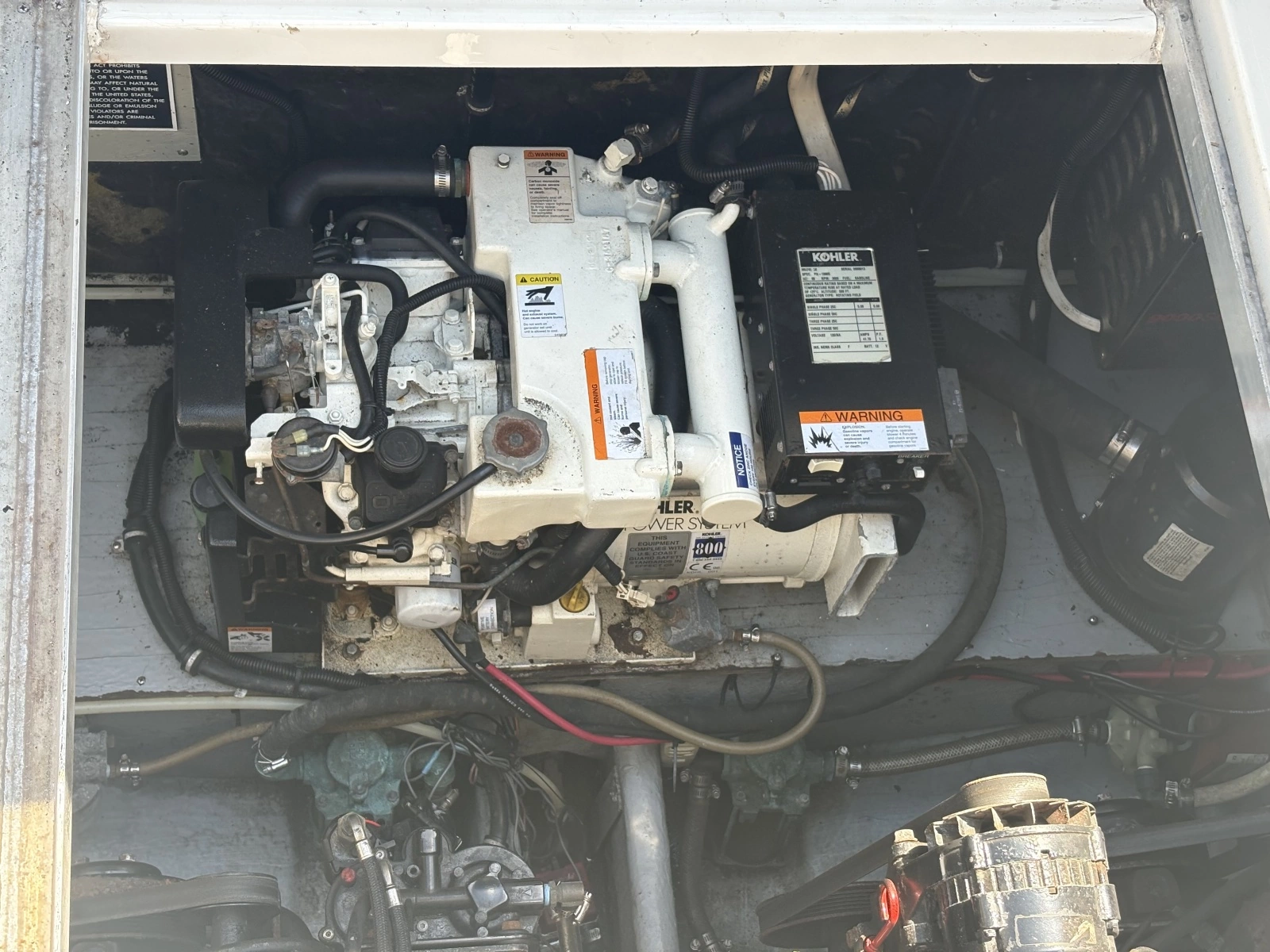 2000 Monterey 322 Cruiser