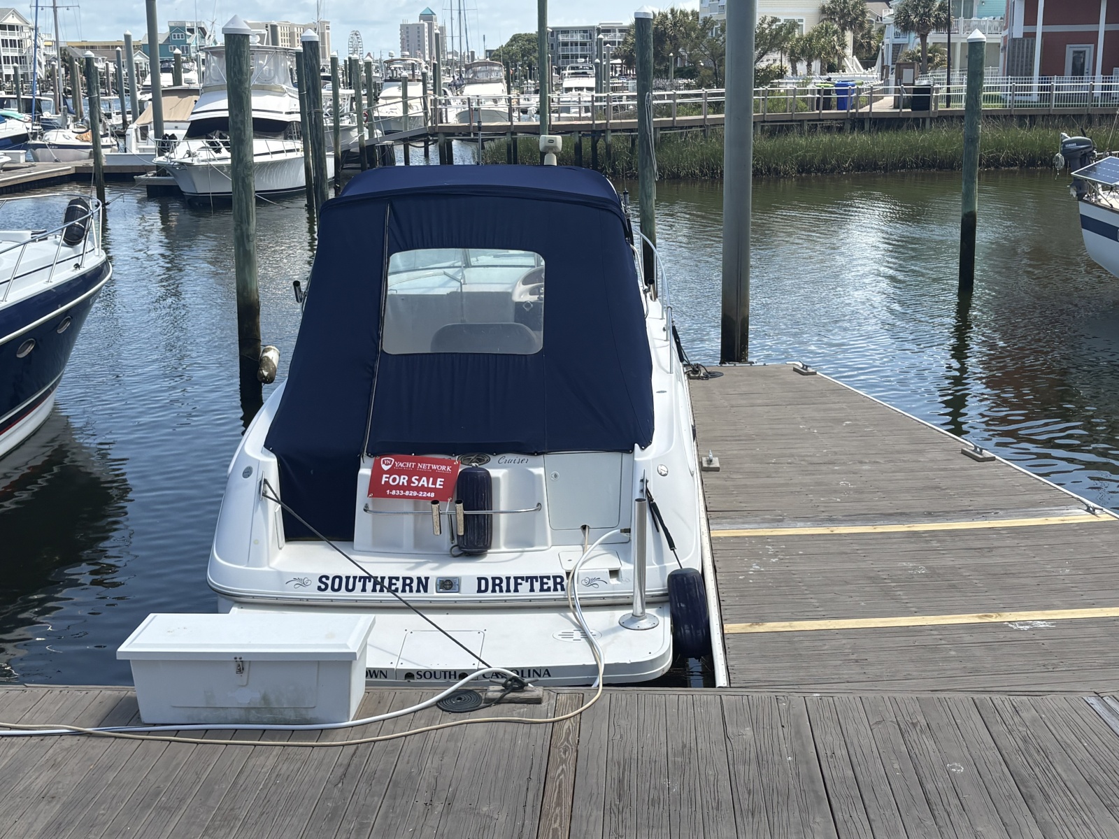 2000 Monterey 322 Cruiser