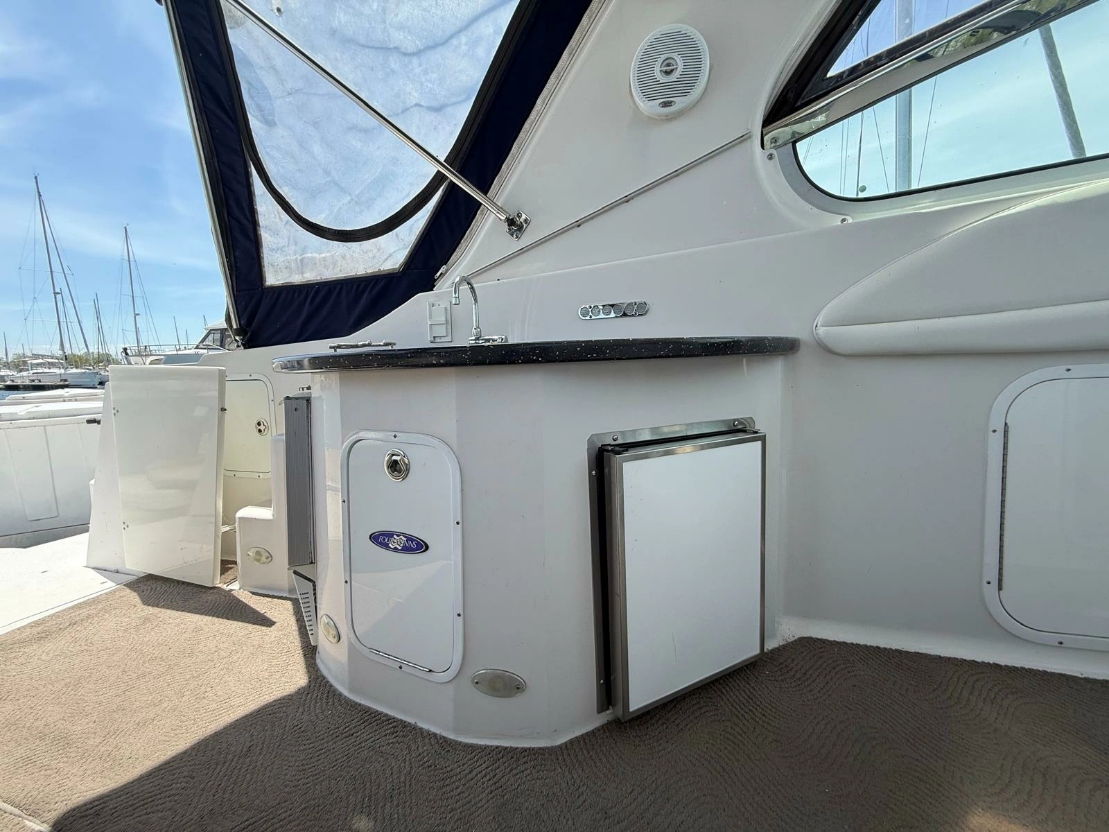 2007 Four Winns 378 37