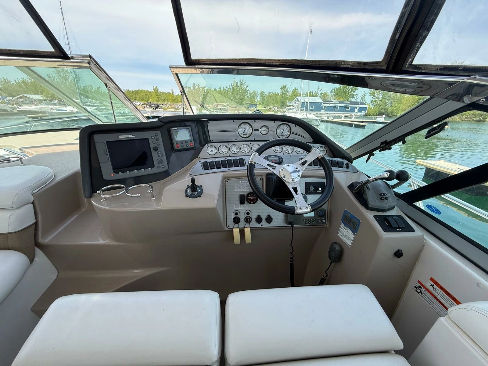 2007 Four Winns 378 37