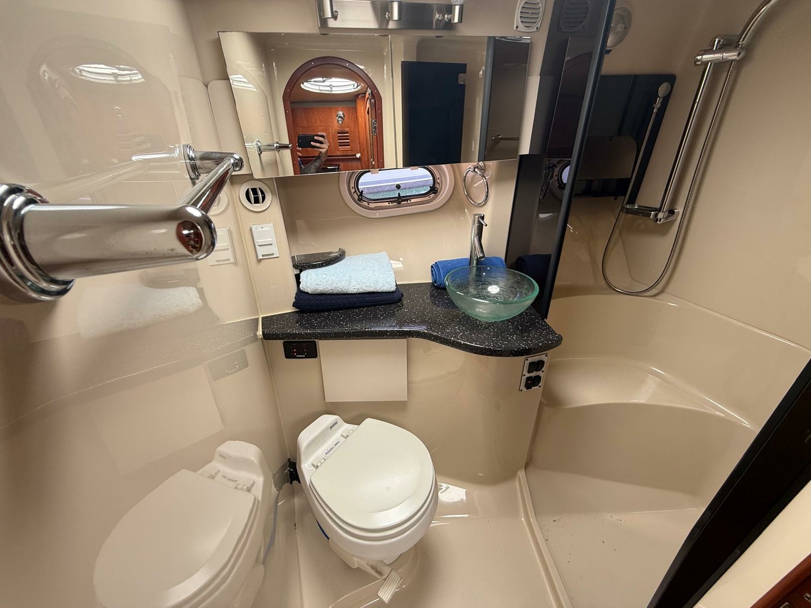 2007 Four Winns 378 37