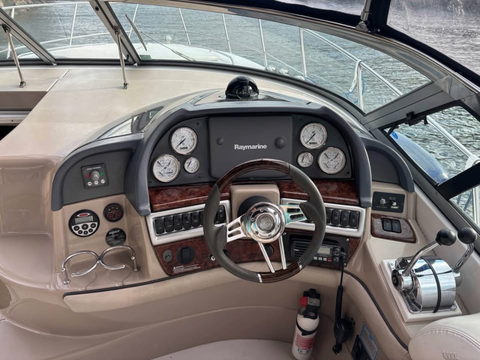 2006 Four Winns  348 Vista