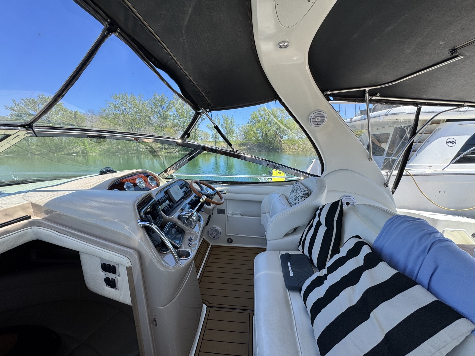 2003 Sea Ray 360 Sundancer 36