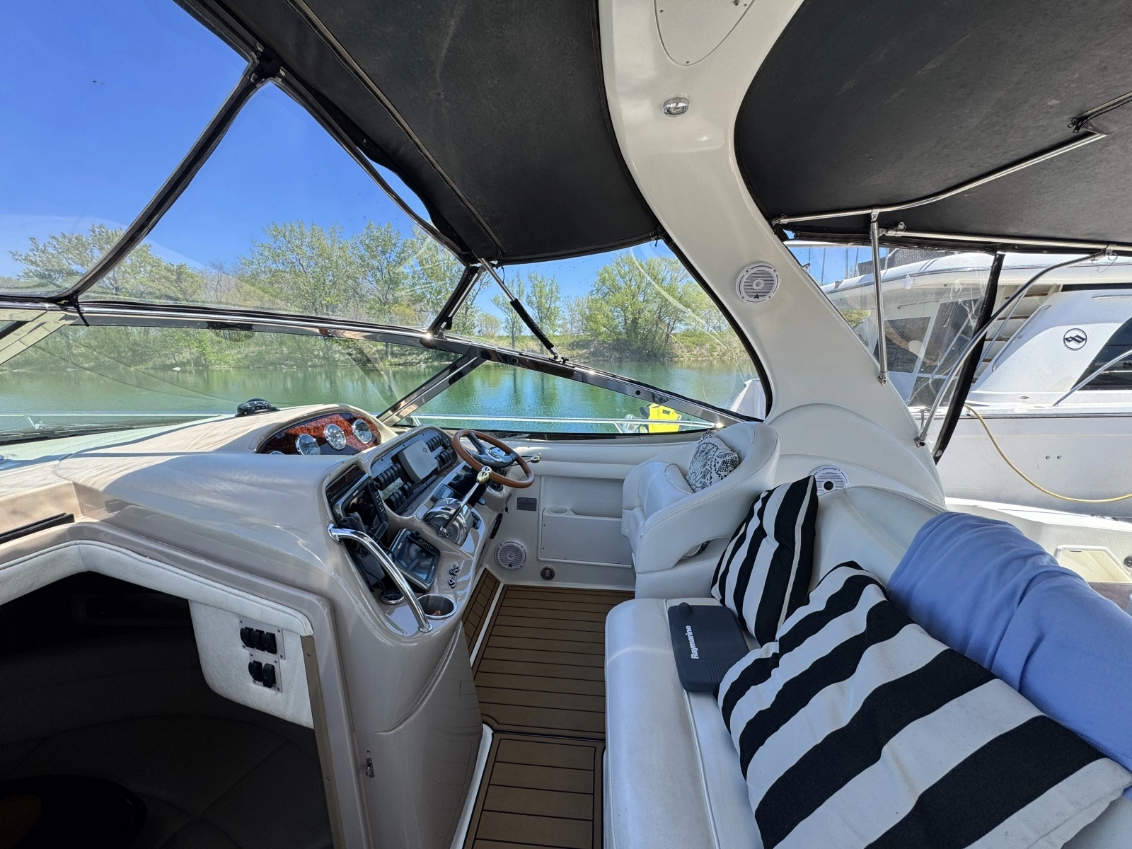 2003 Sea Ray 360 Sundancer 36