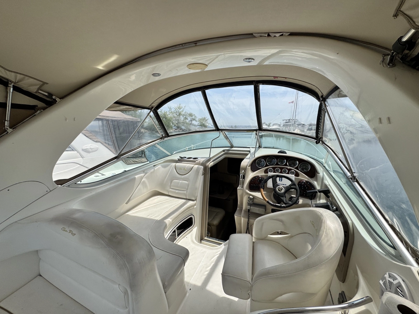 2001 Sea Ray 280 Sundancer 28