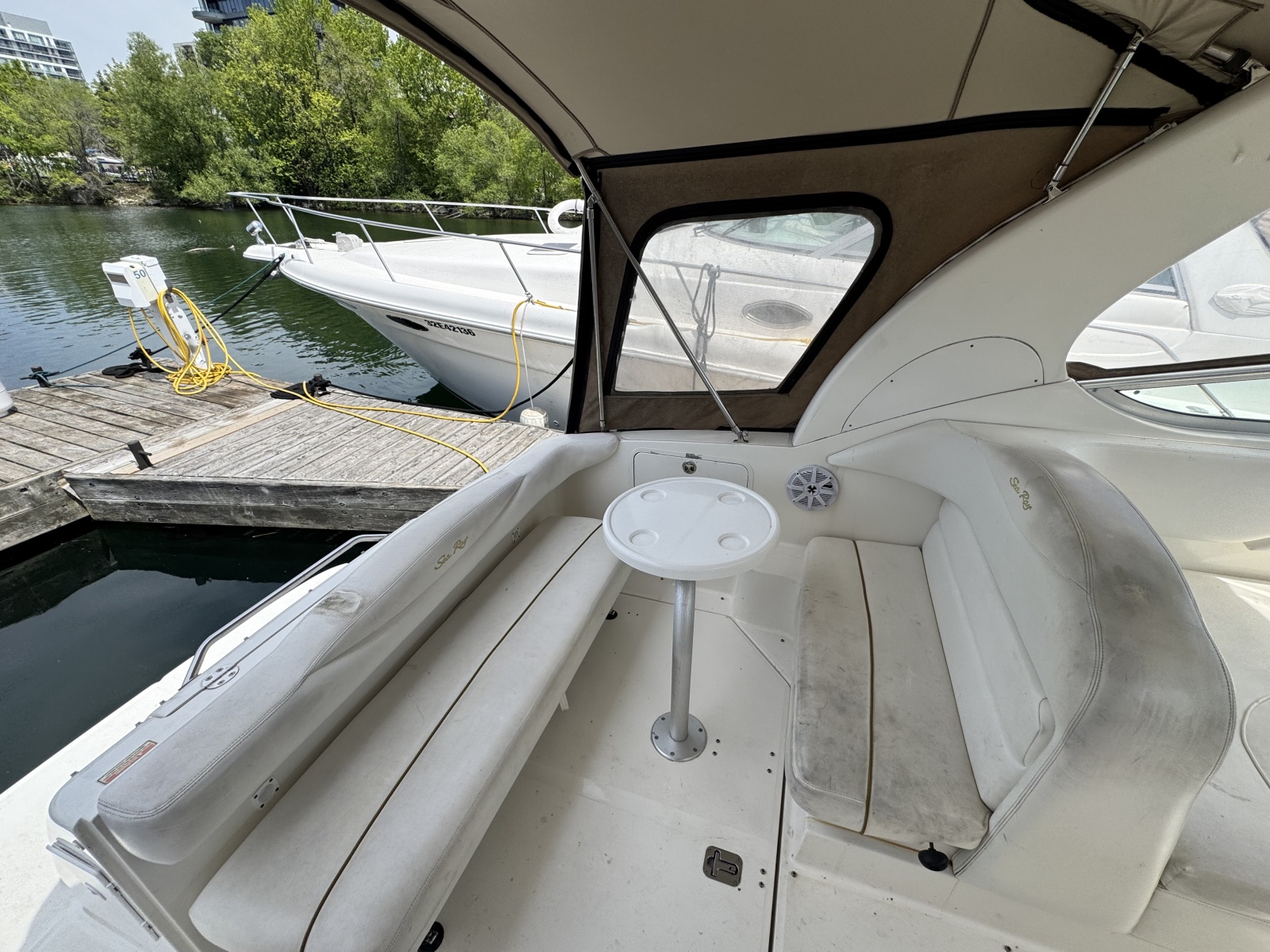 2001 Sea Ray 280 Sundancer 28