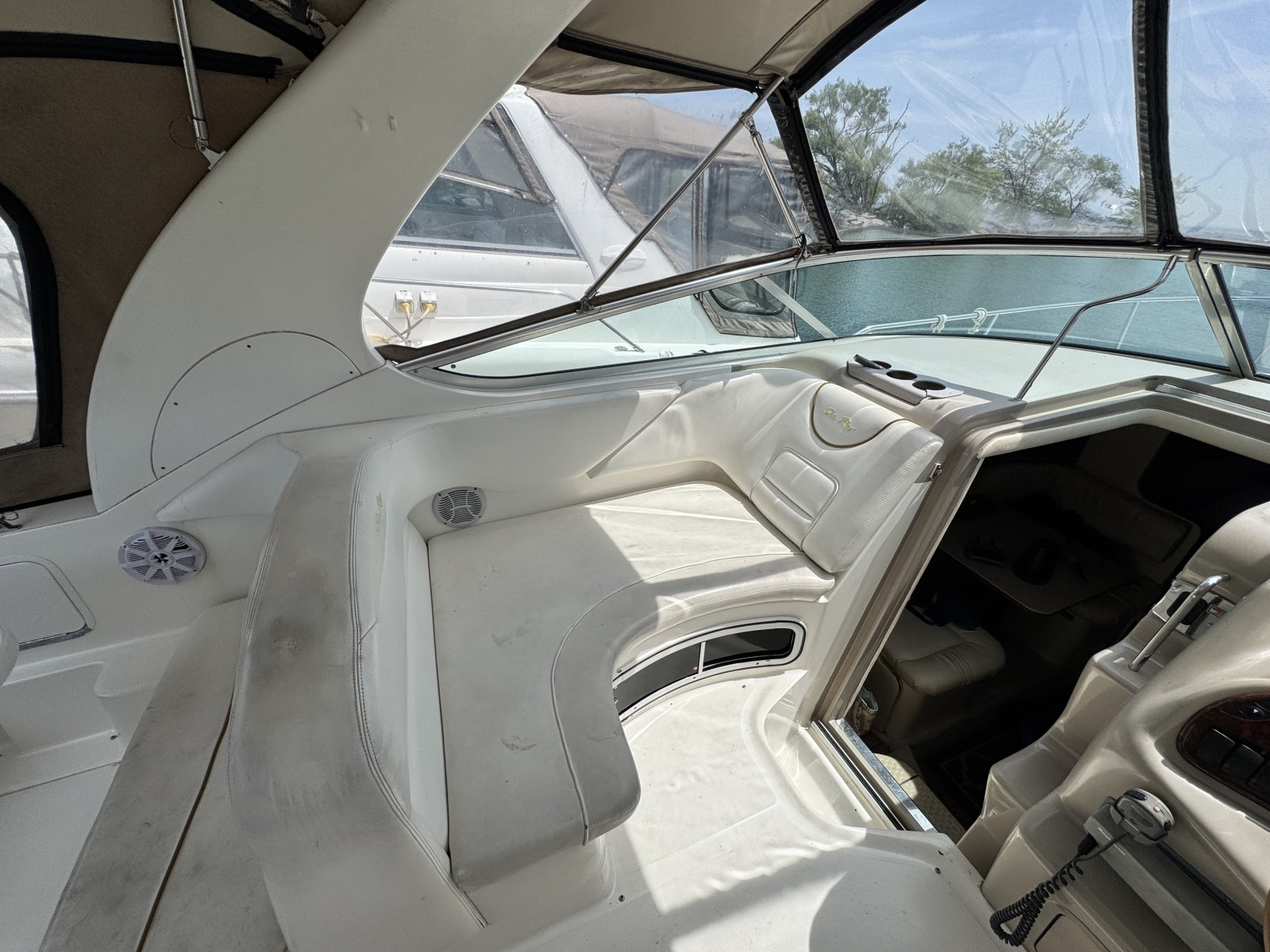 2001 Sea Ray 280 Sundancer 28