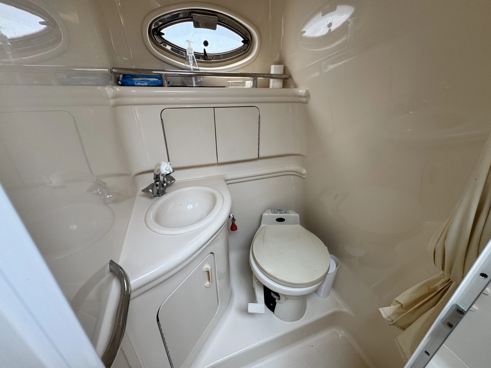 2001 Sea Ray 280 Sundancer 28