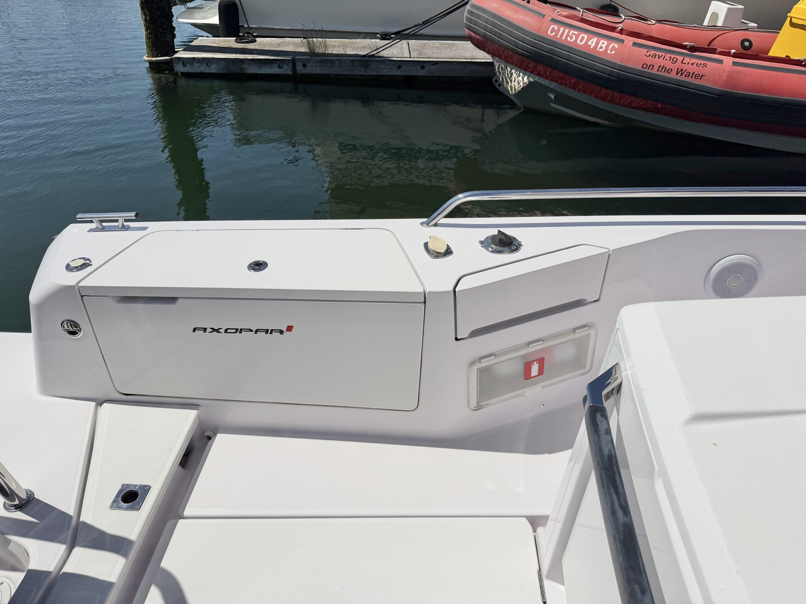 2020 Axopar 37 XC