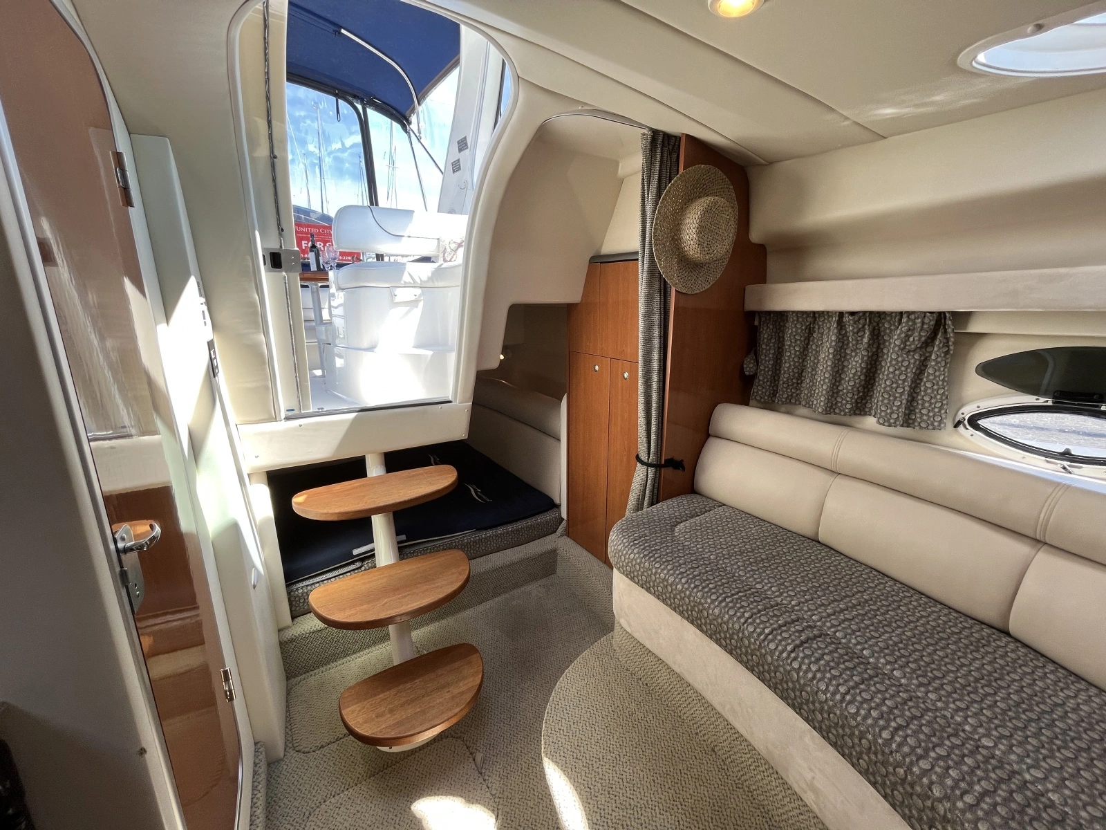 2005 Maxum 3100 SE