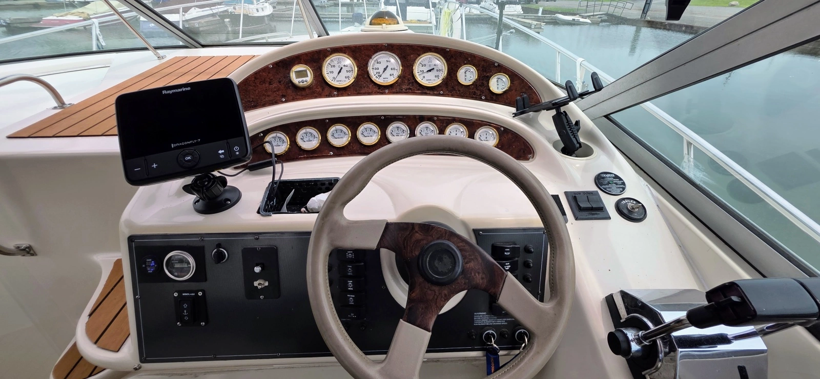 1999 Monterey 332 CR 33