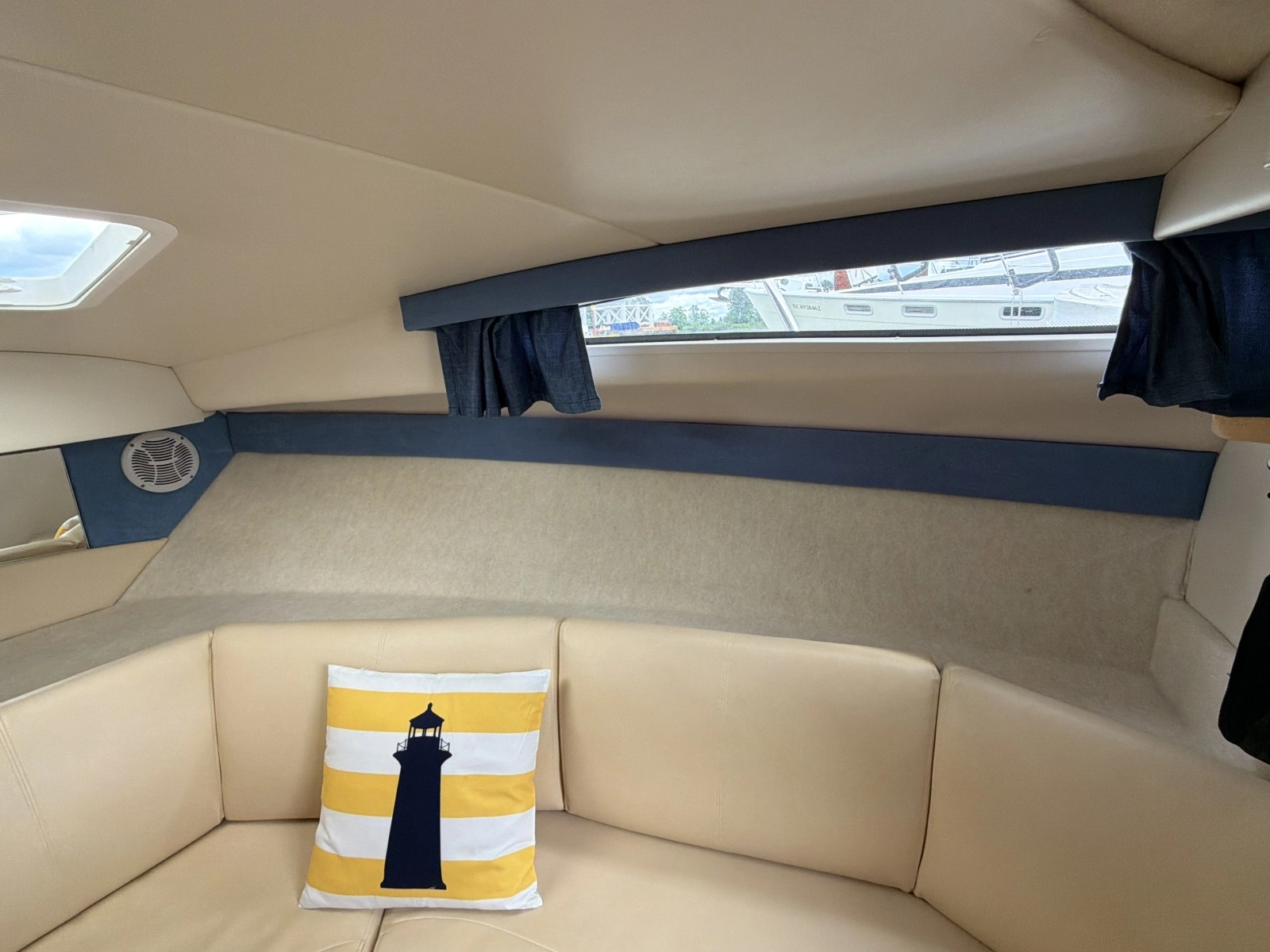 2007 Bayliner 245