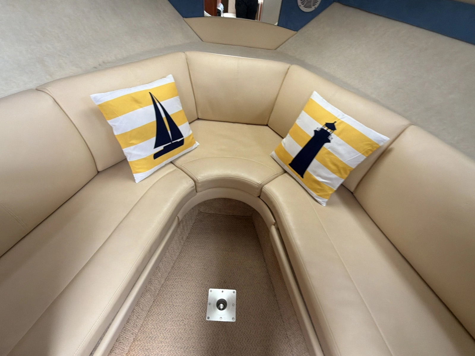 2007 Bayliner 245
