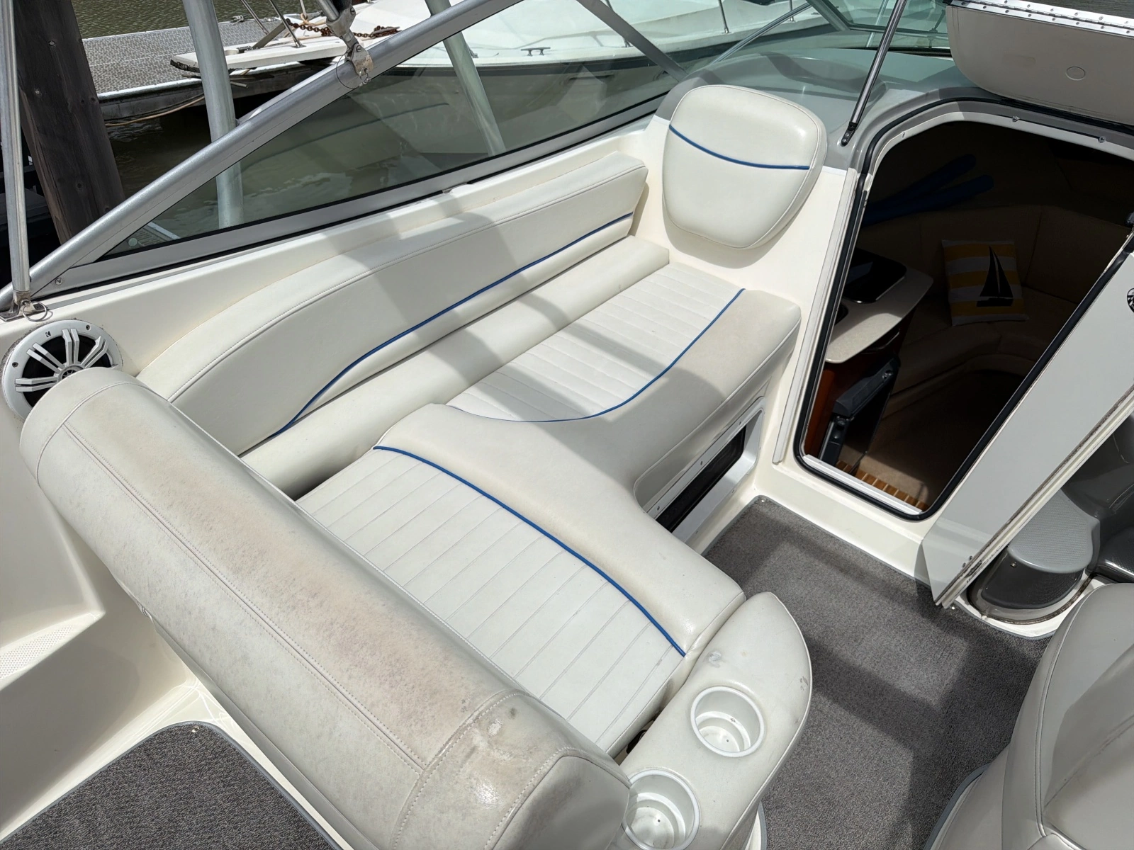2007 Bayliner 245