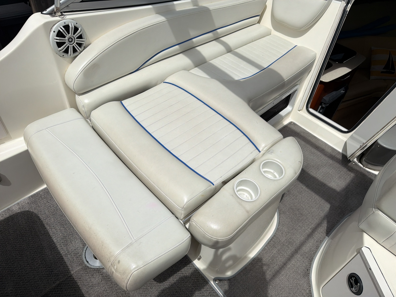 2007 Bayliner 245