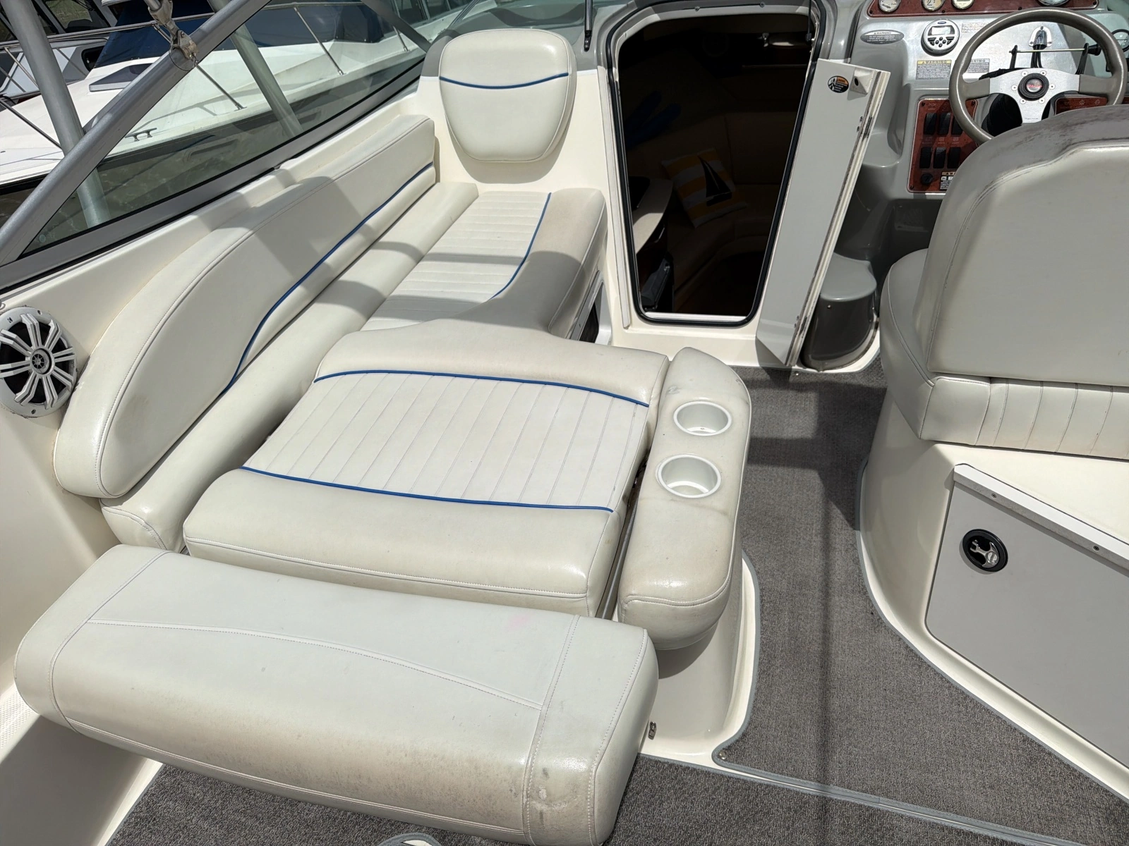 2007 Bayliner 245