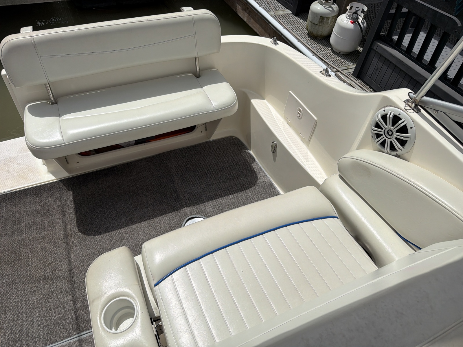 2007 Bayliner 245