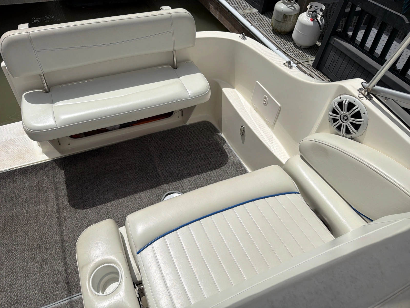 2007 Bayliner 245