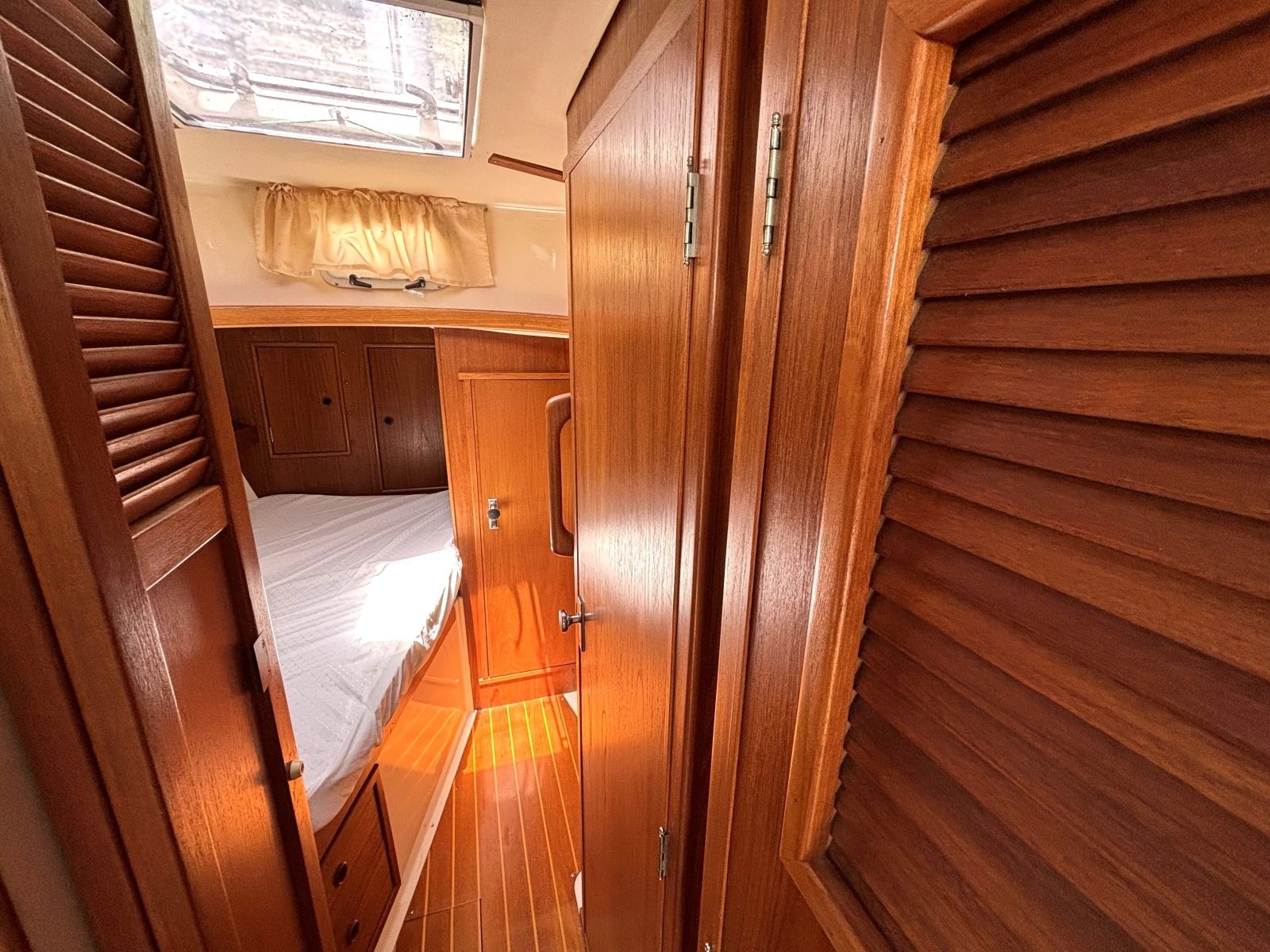 1985 Nonsuch 30 Ultra 30
