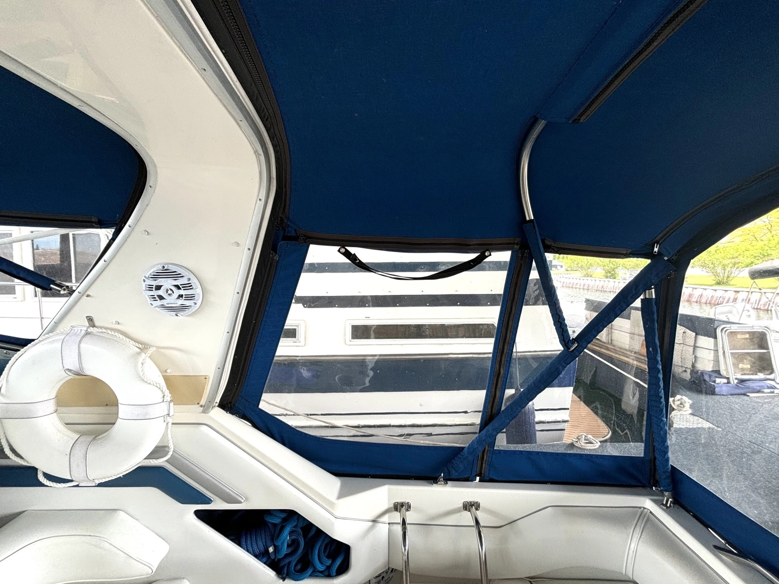 1991 Sea Ray 400 Express Cruiser 40