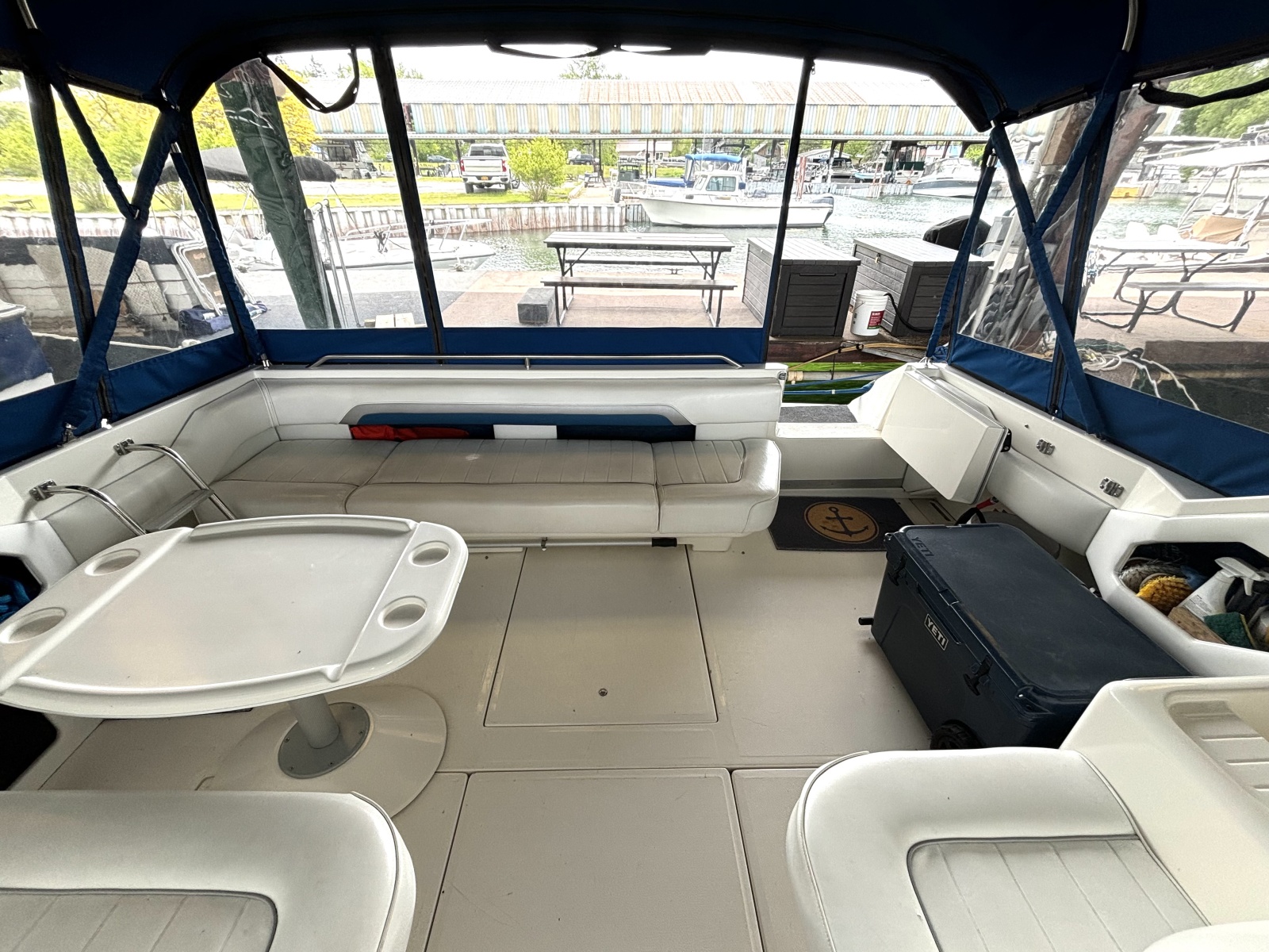 1991 Sea Ray 400 Express Cruiser 40