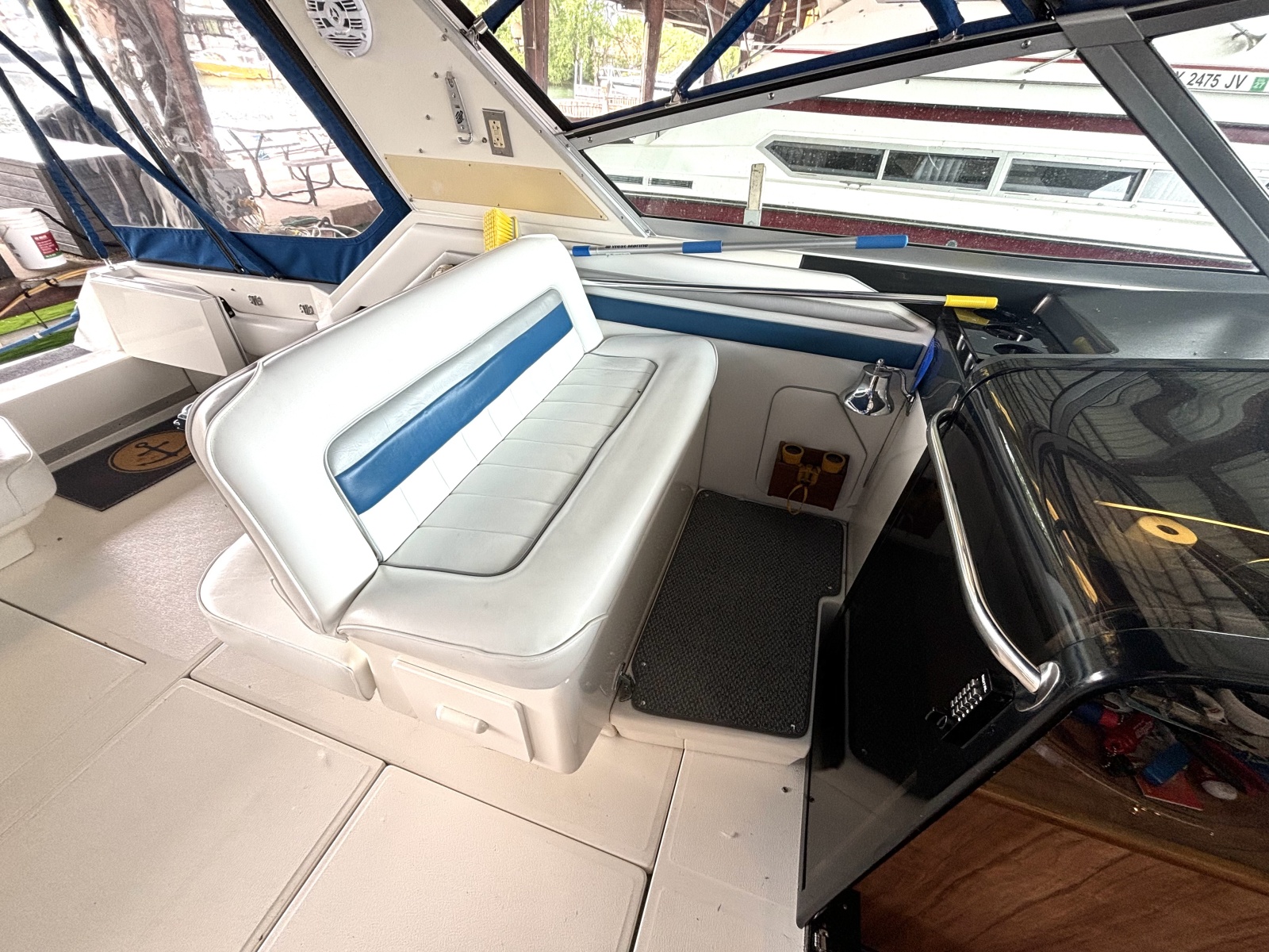 1991 Sea Ray 400 Express Cruiser 40
