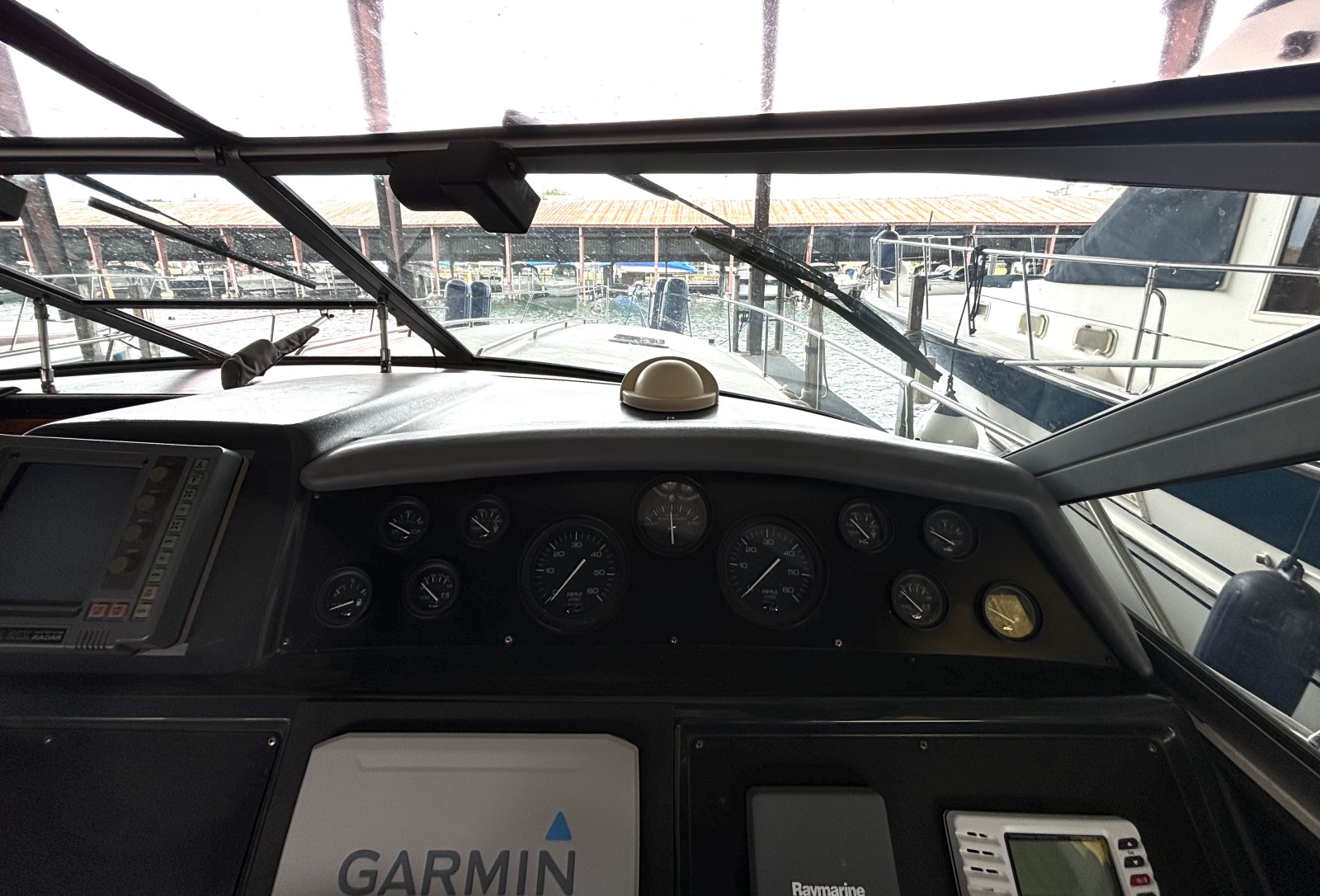 1991 Sea Ray 400 Express Cruiser 40