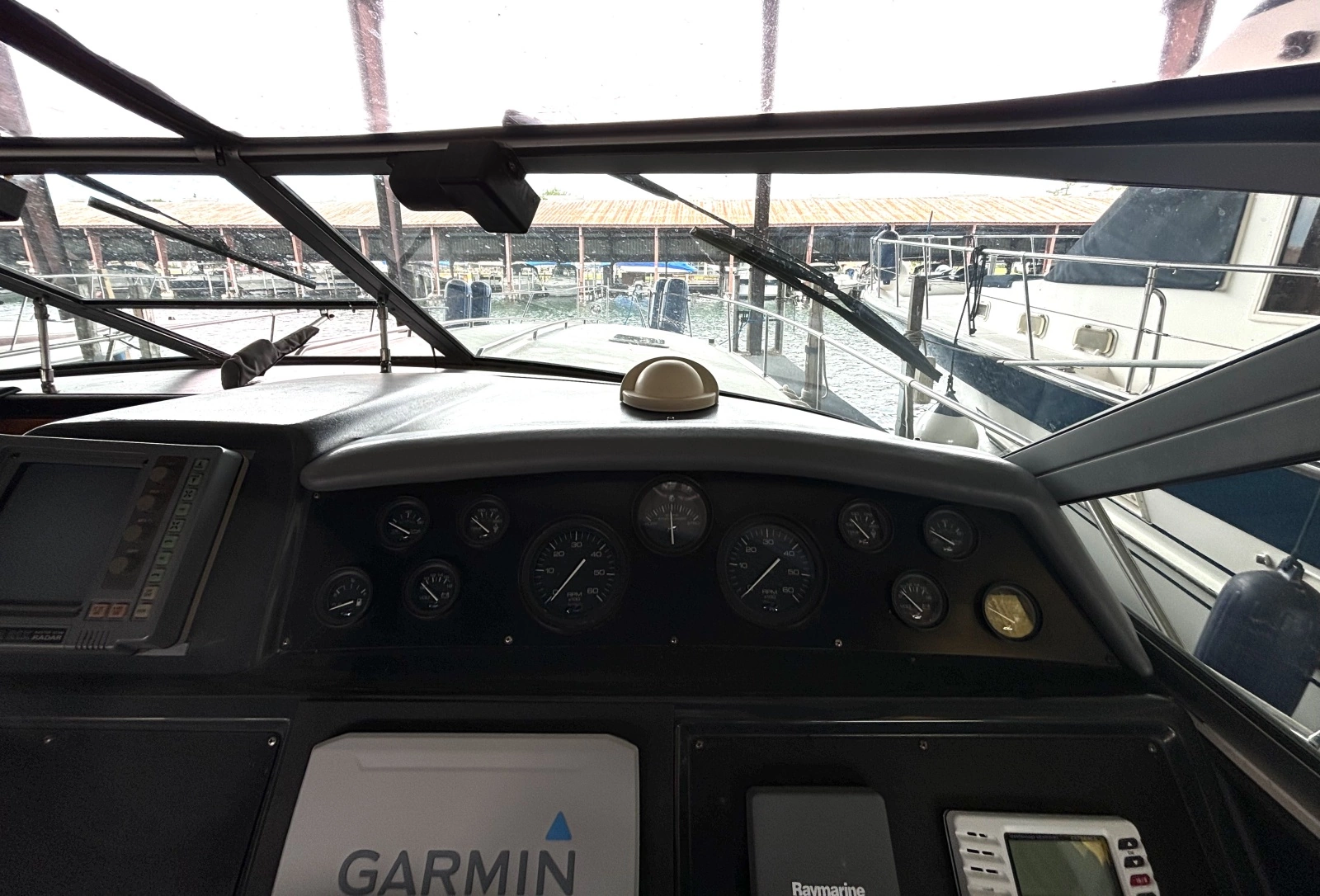 1991 Sea Ray 400 Express Cruiser 40