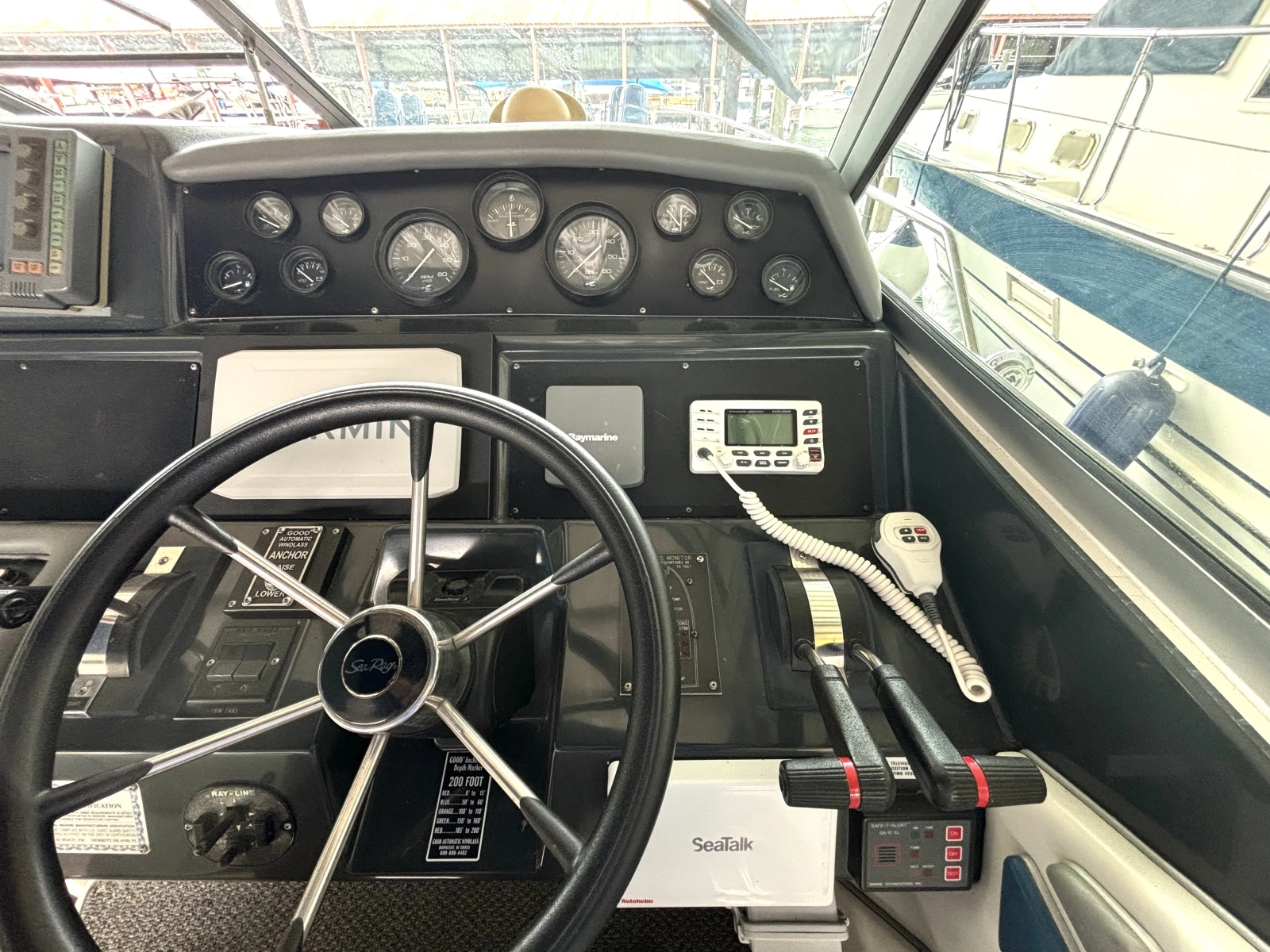 1991 Sea Ray 400 Express Cruiser 40