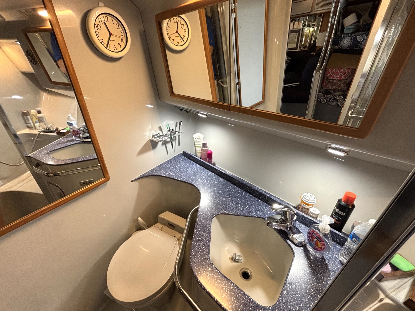 1991 Sea Ray 400 Express Cruiser 40
